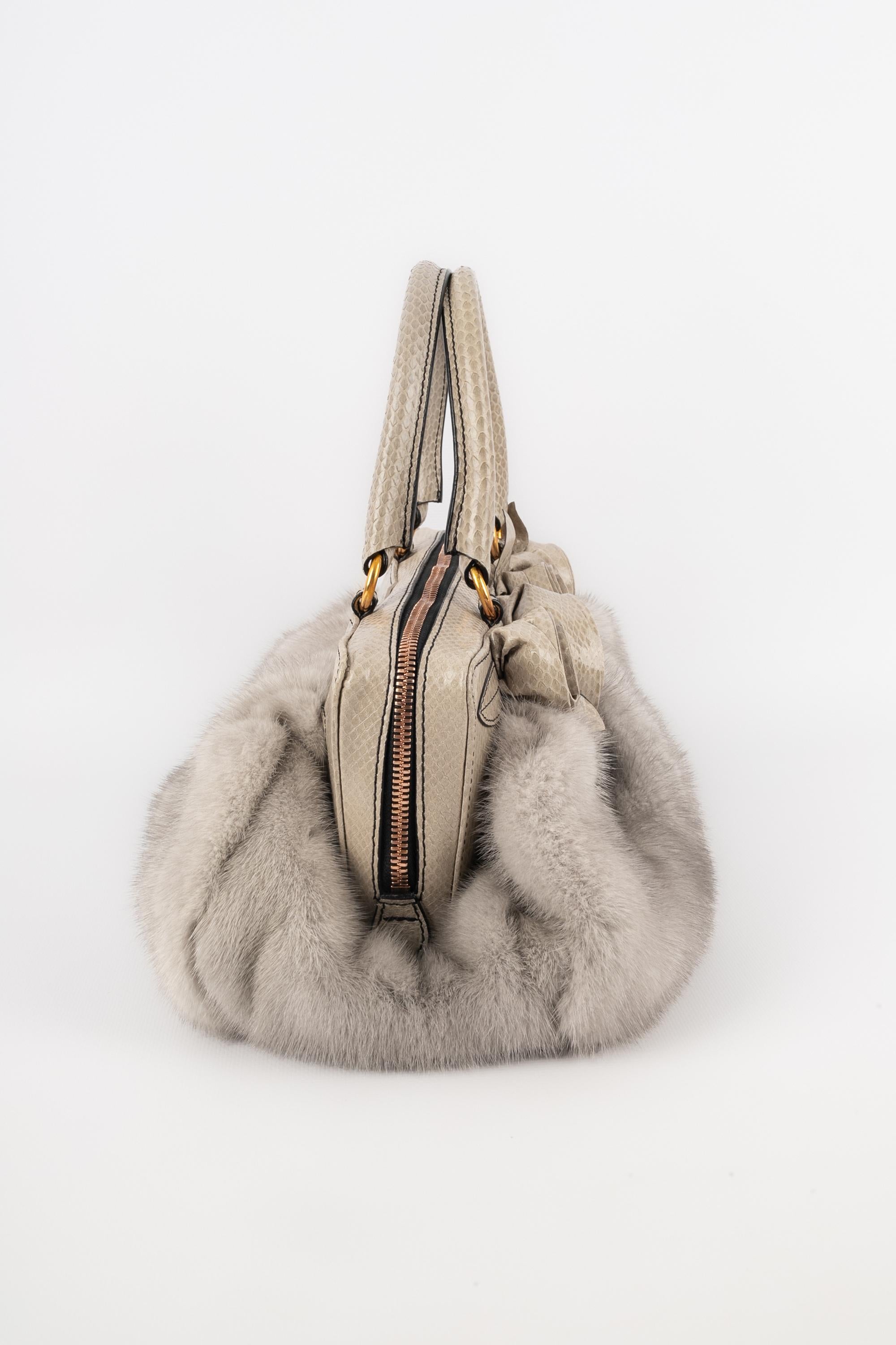 da uomo o donna Borsa in pelliccia di Valentino in vendita
