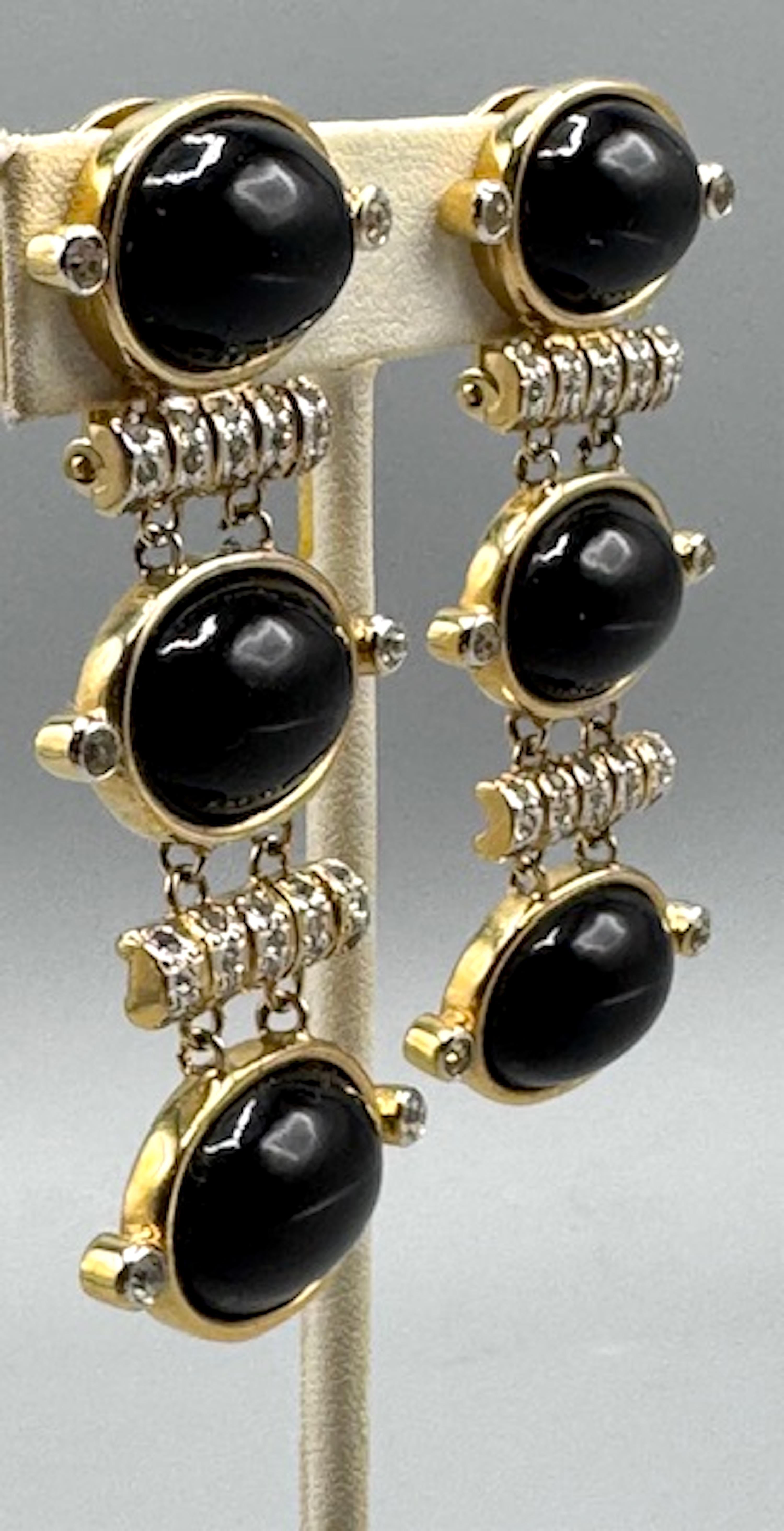 Valentino Garavani 1980s Gold and Black Cabochon Pendant Earrings For Sale 5