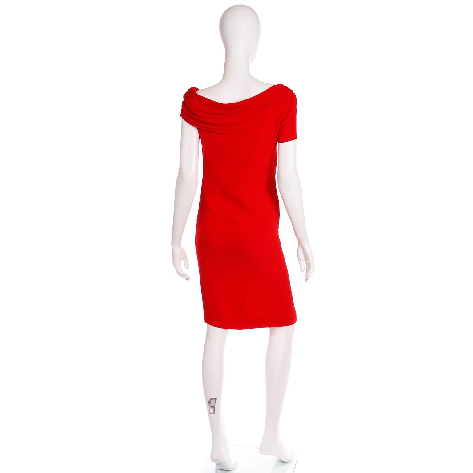 Women's Valentino Garavani 2000s Red Silk Crepe Asymmetrical Sleeve Day or Evening Dress For Sale