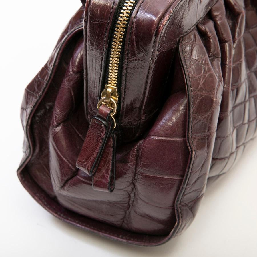 Valentino Garavani Bag In Purple Alligator In Good Condition For Sale In Paris, FR