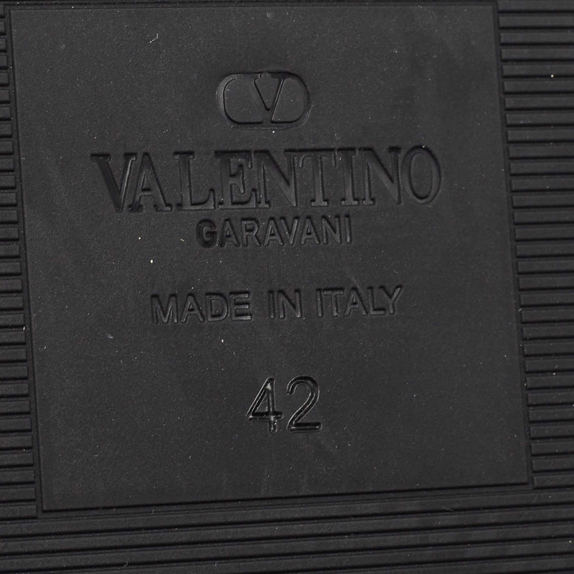 Valentino Garavani Black Fabric and Leather Toile Iconographe VLogo Mules Size 4 For Sale 2