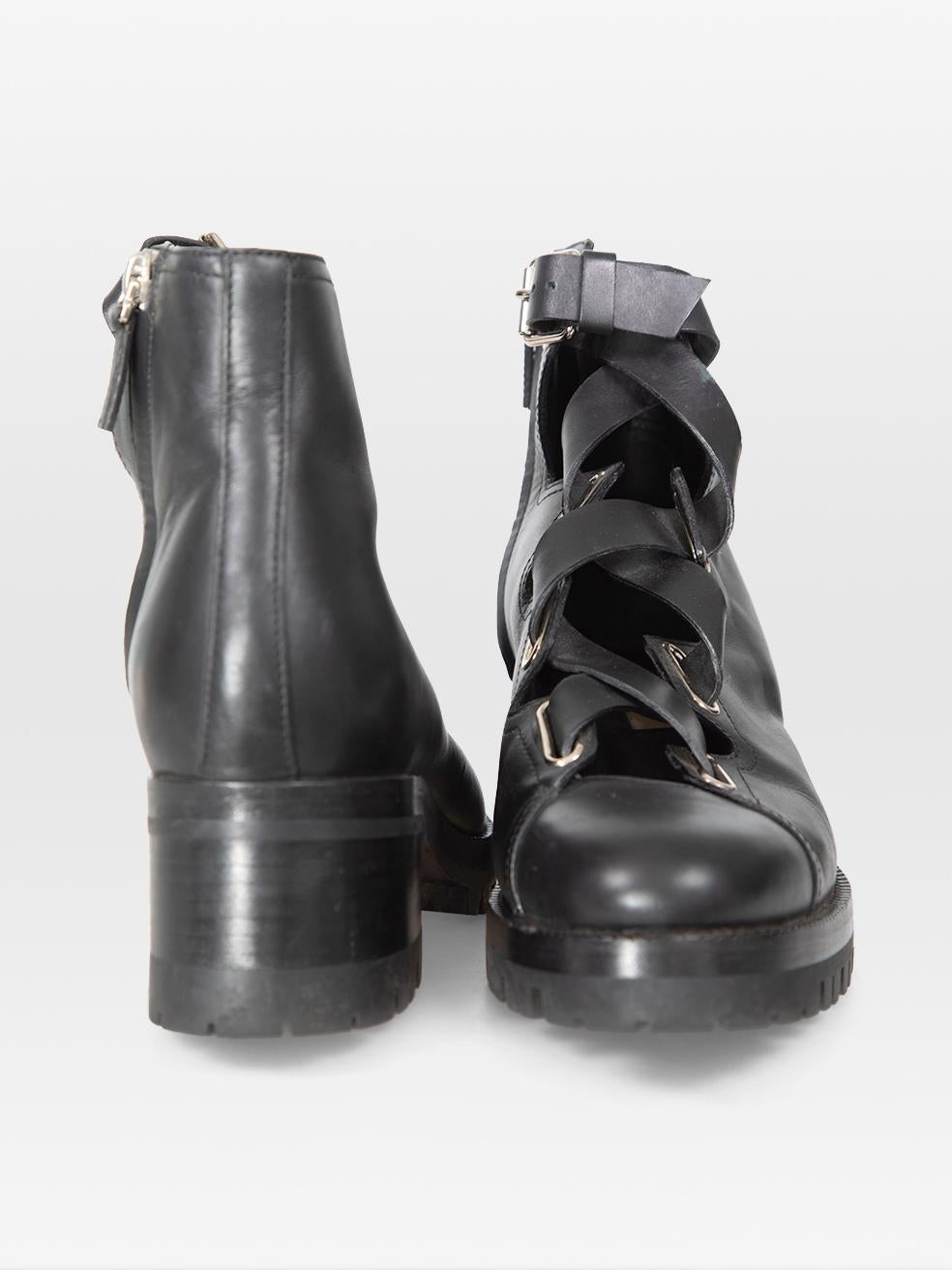 Noir Valentino Garavani Bottes à boucles en cuir noir Taille IT 38 en vente