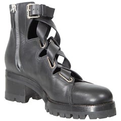 Valentino Garavani Bottes à boucles en cuir noir Taille IT 38
