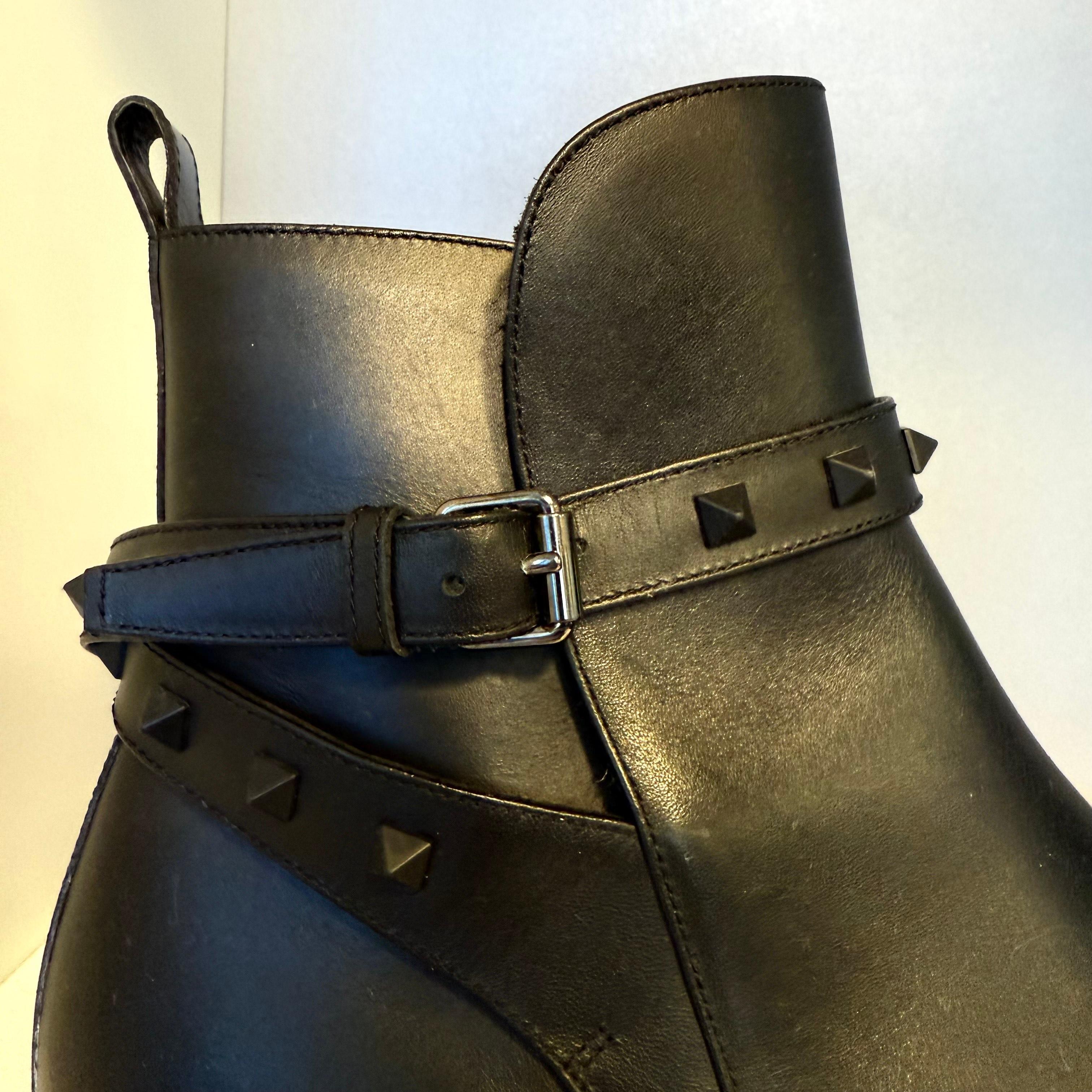 Nero Valentino Garavani - Stivaletto uomo in pelle nera IT 44 in vendita