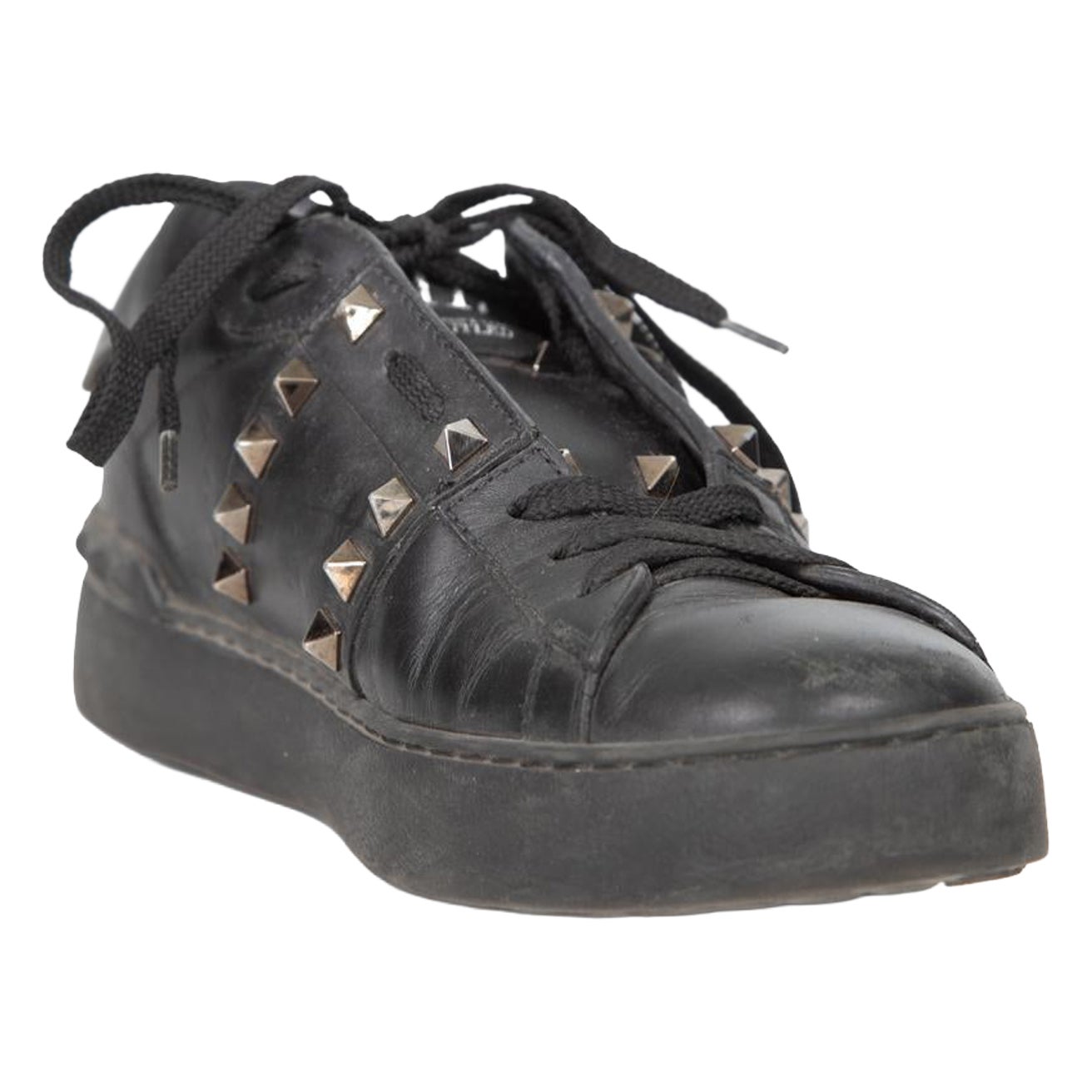 Valentino Garavani Black Leather Rock Stud Trainers Size IT 38 For Sale