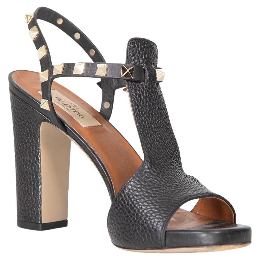 Valentino Garavani Black Leather Rockstud Block Heel Sandals Size IT 37.5 For Sale