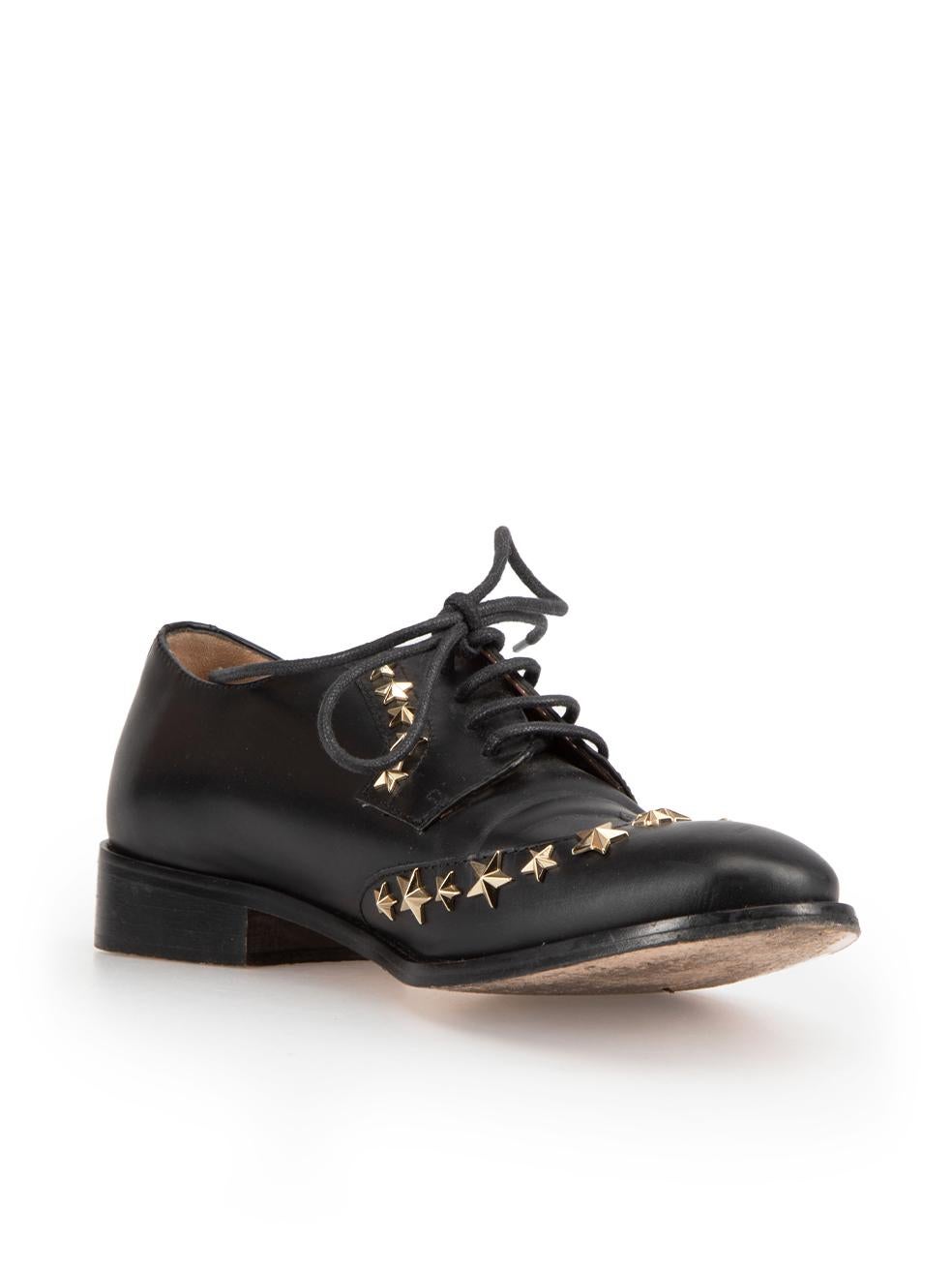 CONDITION is Very good. Minimal wear to shoes is evident. Minimal wear to the front, back and side is seen with a few small abrasion marks and general creasing to the leather on this used Red Valentino designer resale item.
 
 
 
 Details
 
 
