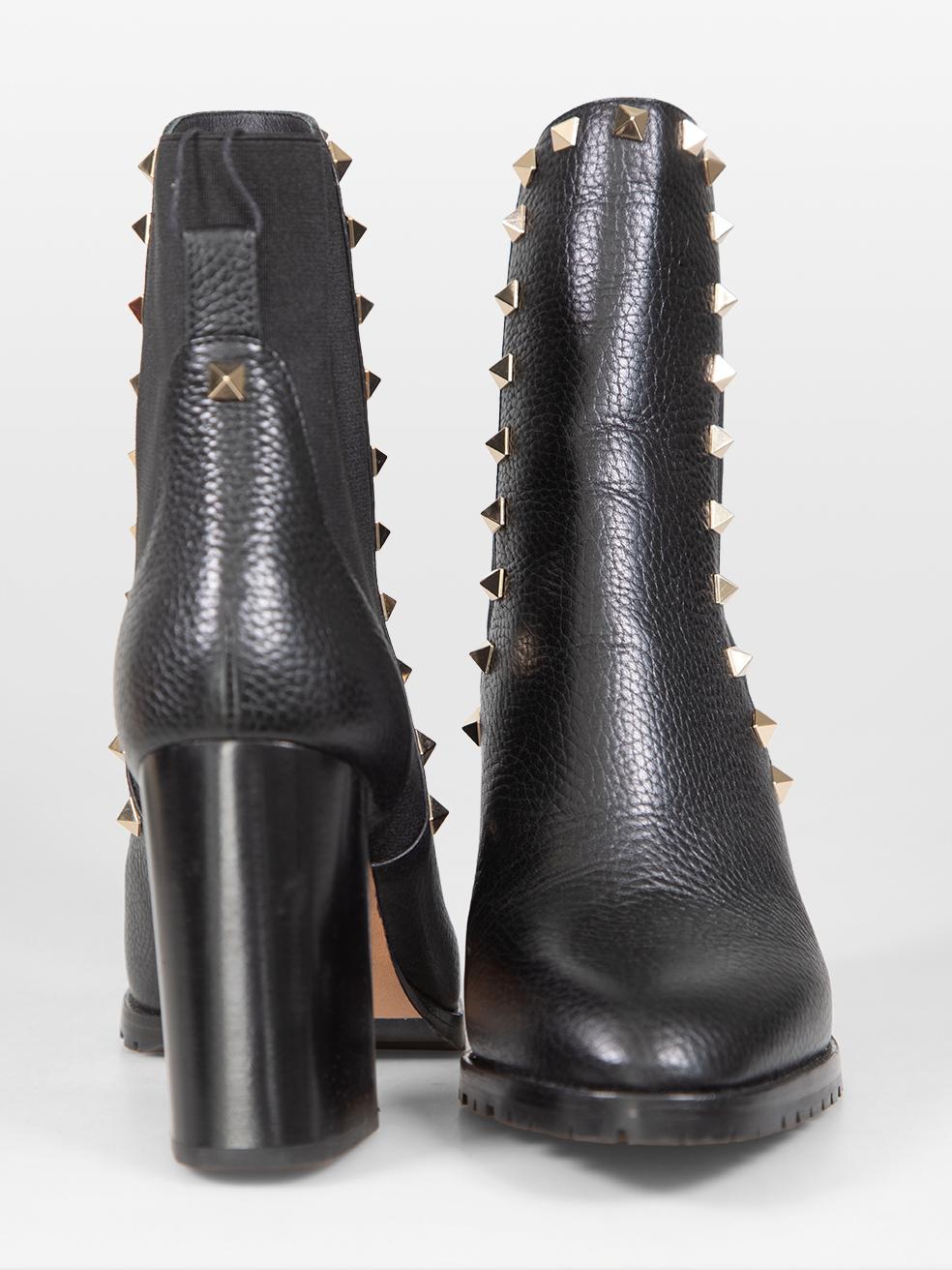 Valentino Garavani Black Leather Stud Detail Heeled Boots Size IT 40 In New Condition For Sale In London, GB