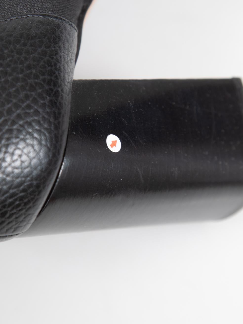 Valentino Garavani Black Leather Stud Detail Heeled Boots Size IT 40 For Sale 3