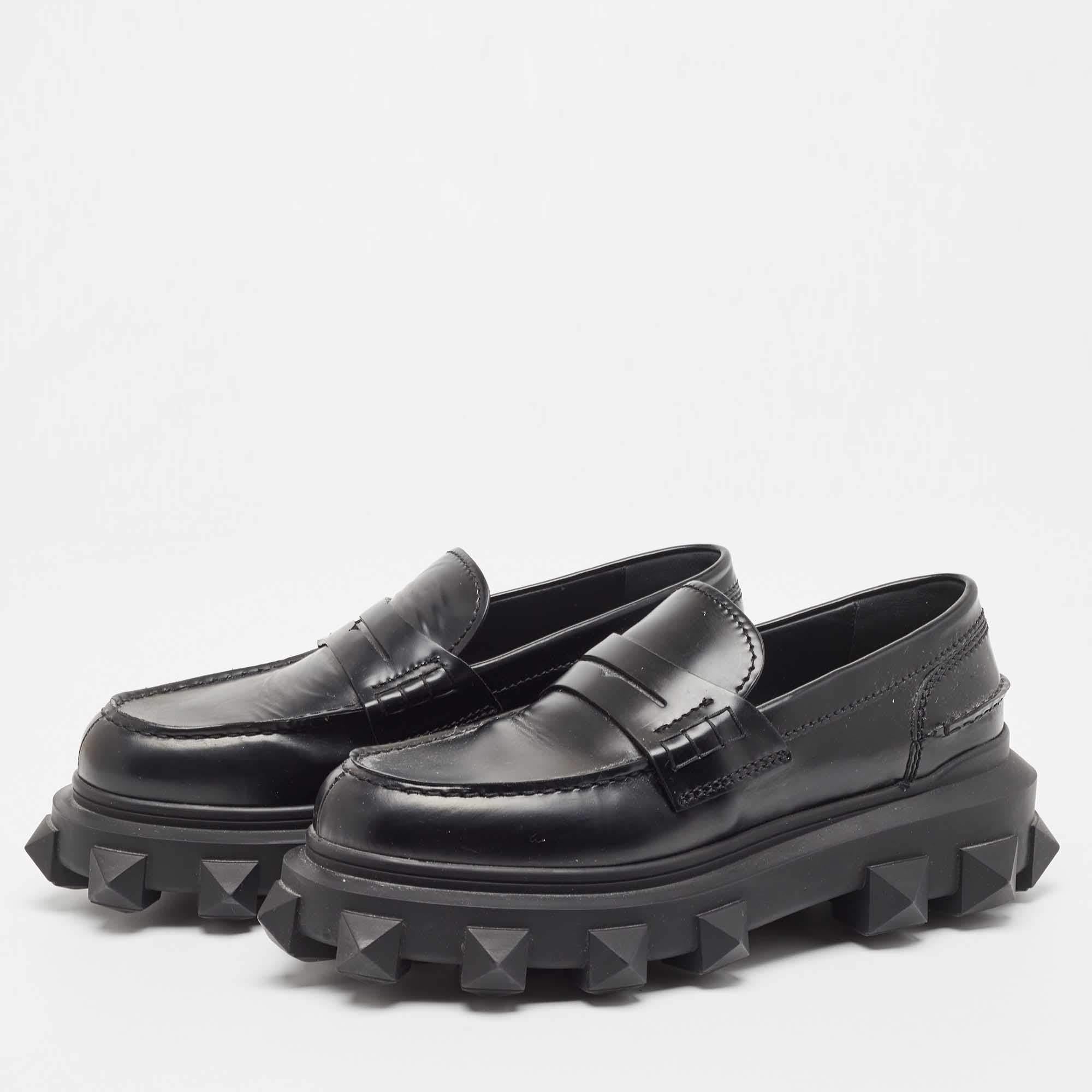 Valentino Garavani Black Leather Trackstud Loafers Size 43 2