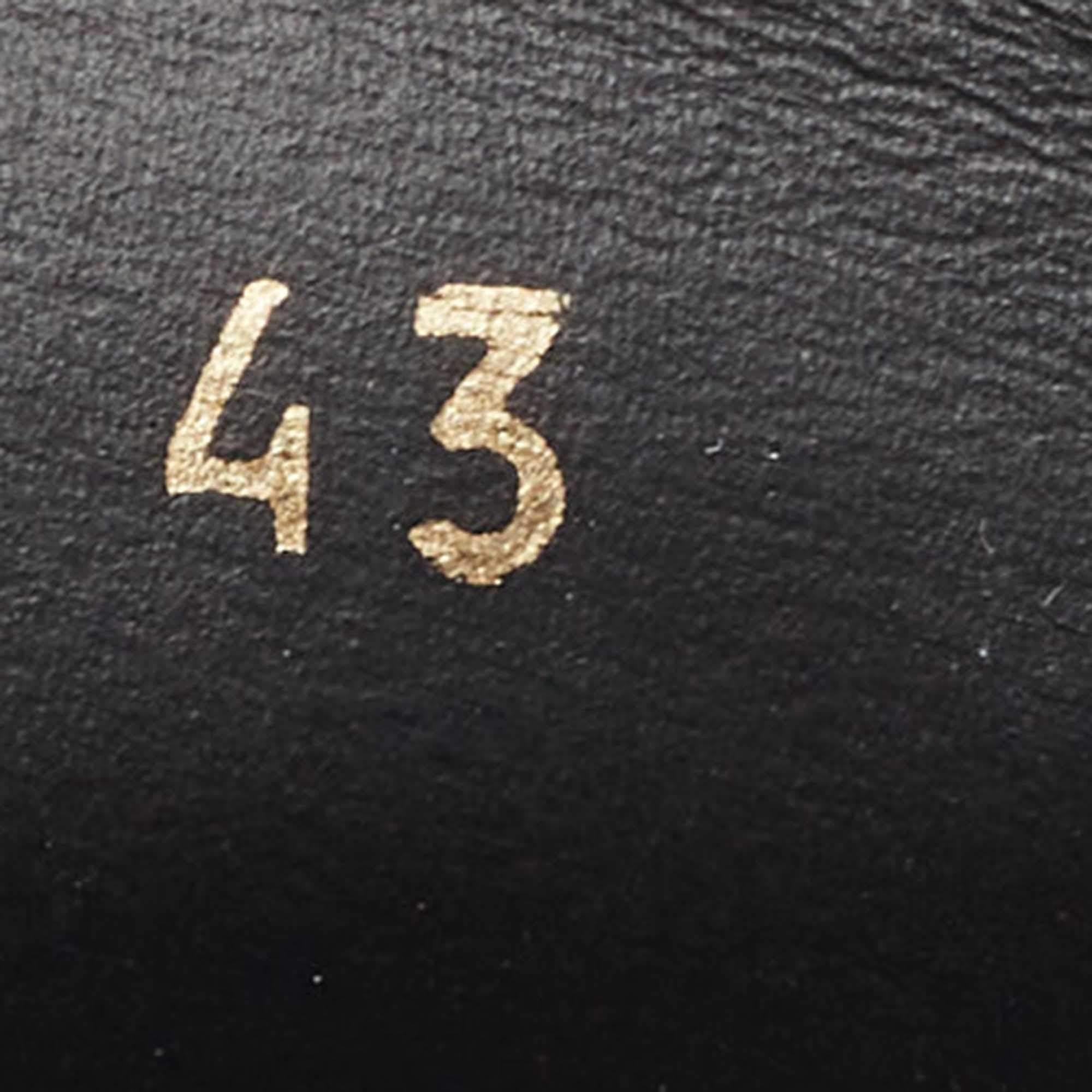 Valentino Garavani Black Leather Trackstud Loafers Size 43 4