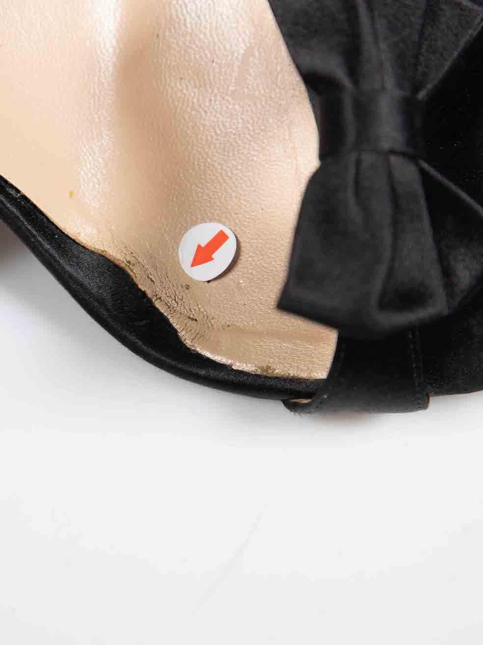 Valentino Garavani Black Satin Bowl Detail Heels Size IT 39.5 For Sale 2