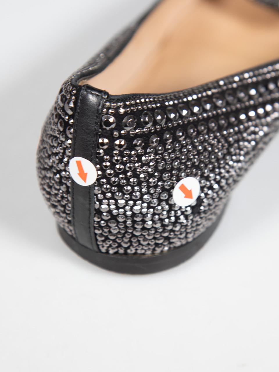 Valentino Garavani Chaussures en daim noir cloutées argentées Taille IT 37 en vente 5