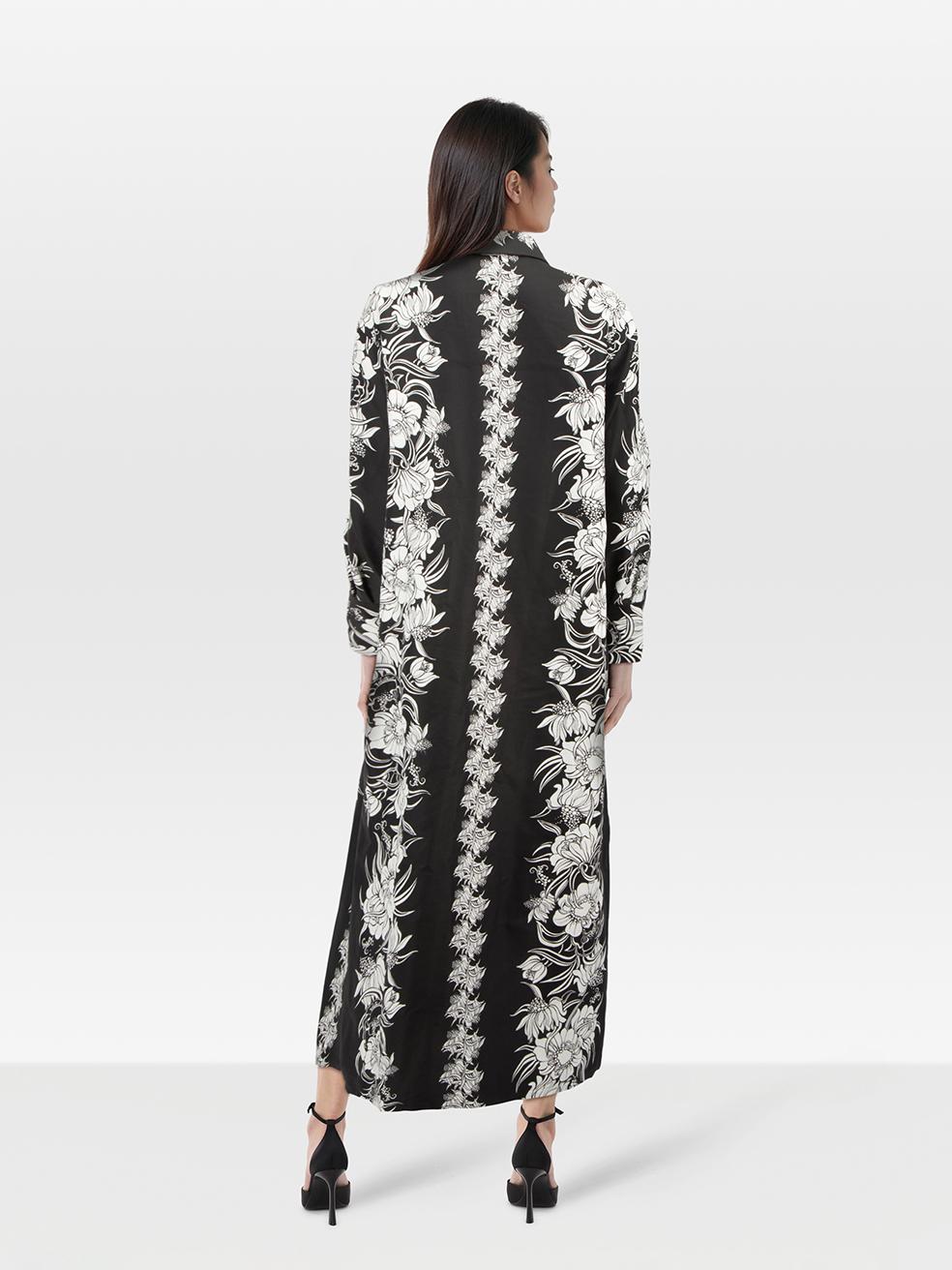 L'ÉTAT est très bon. Pratiquement aucune usure visible de la robe n'est évidente sur cet article de revente de designer Valentino Garavani d'occasion.
 

 

 

 Détails
 

 

 Multicolore - noir, blanc
 

 Coton
 

 Robe
 

 Imprimé floral
 

 Maxi
