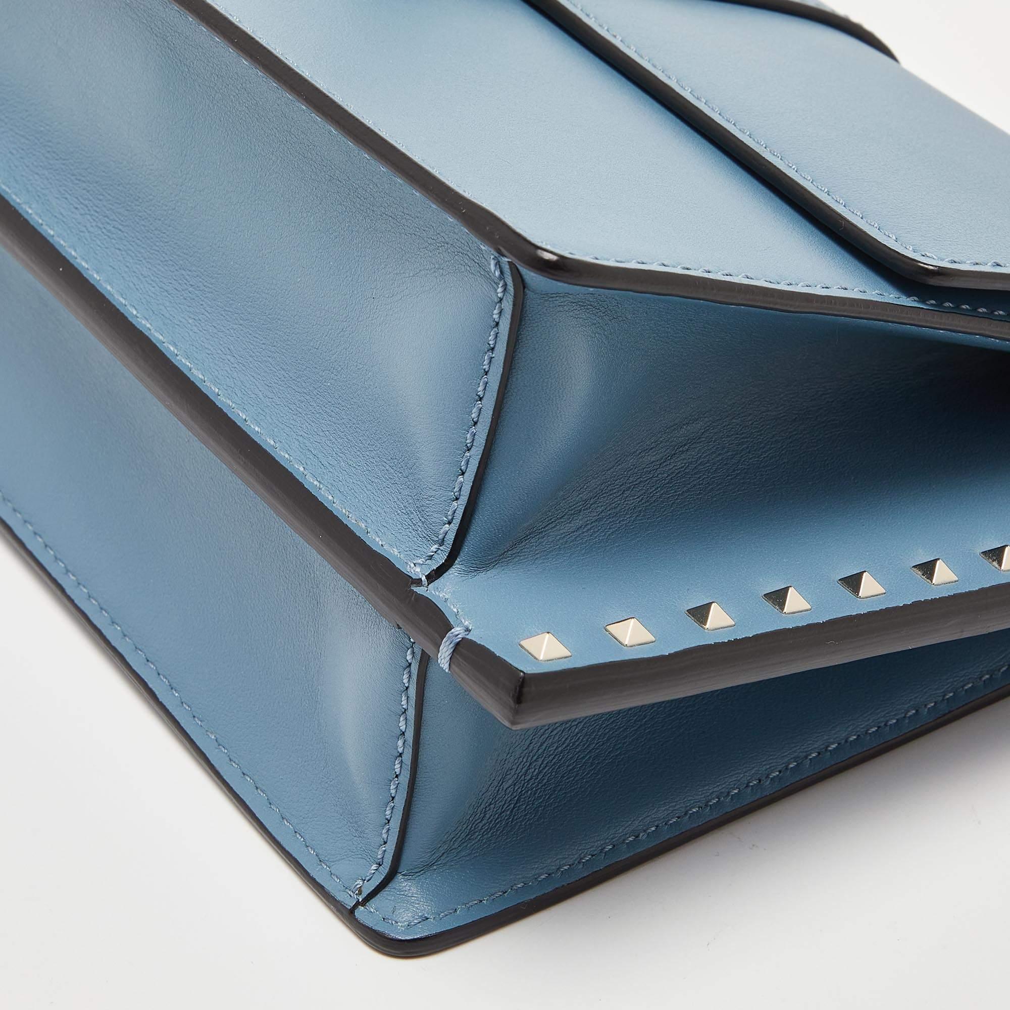 Valentino Garavani Blue Leather Rockstud Flat Shoulder Bag 3