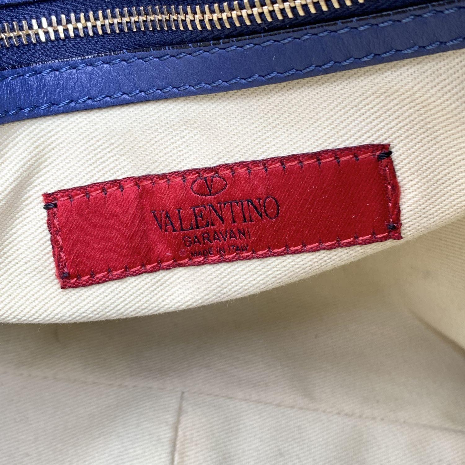 Valentino Garavani Blue Leather Rockstud Tote Shoulder Bag For Sale 2