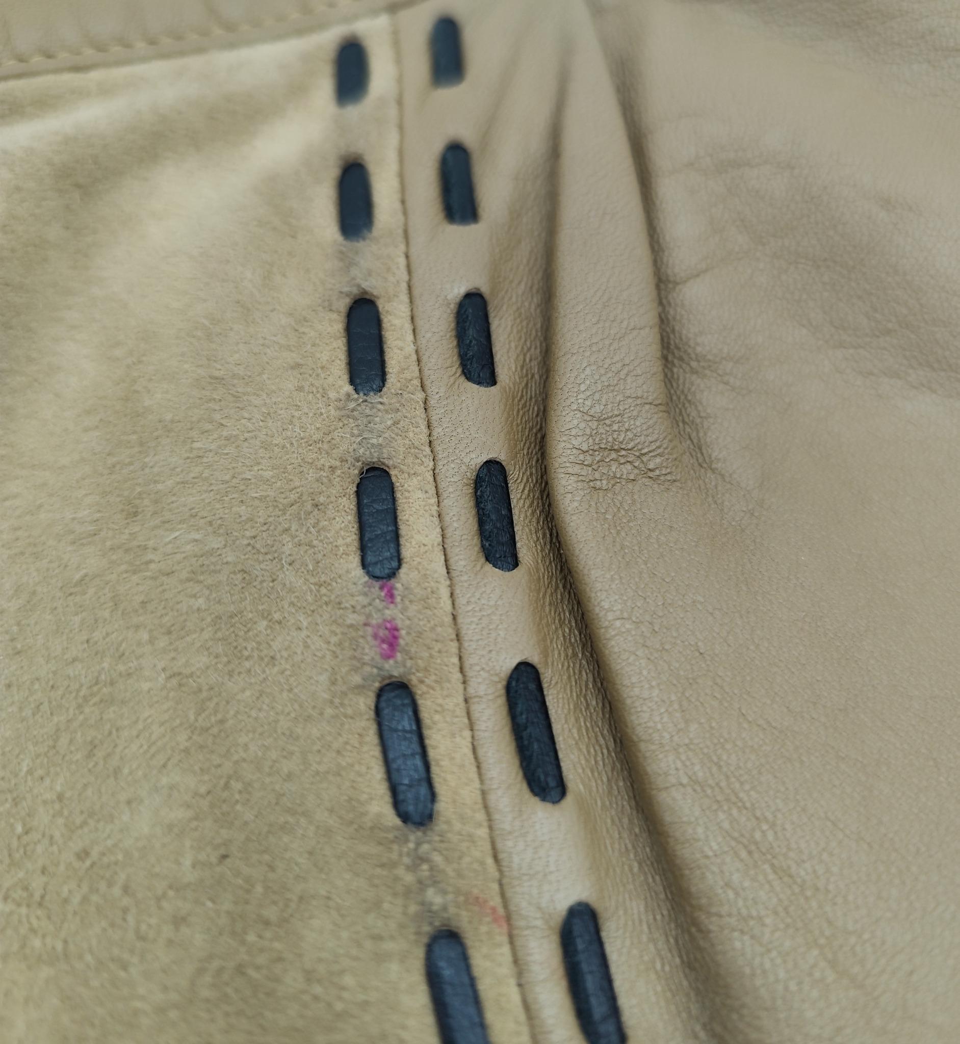 Valentino Garavani Hose aus braunem Leder und Wildleder im Angebot 6