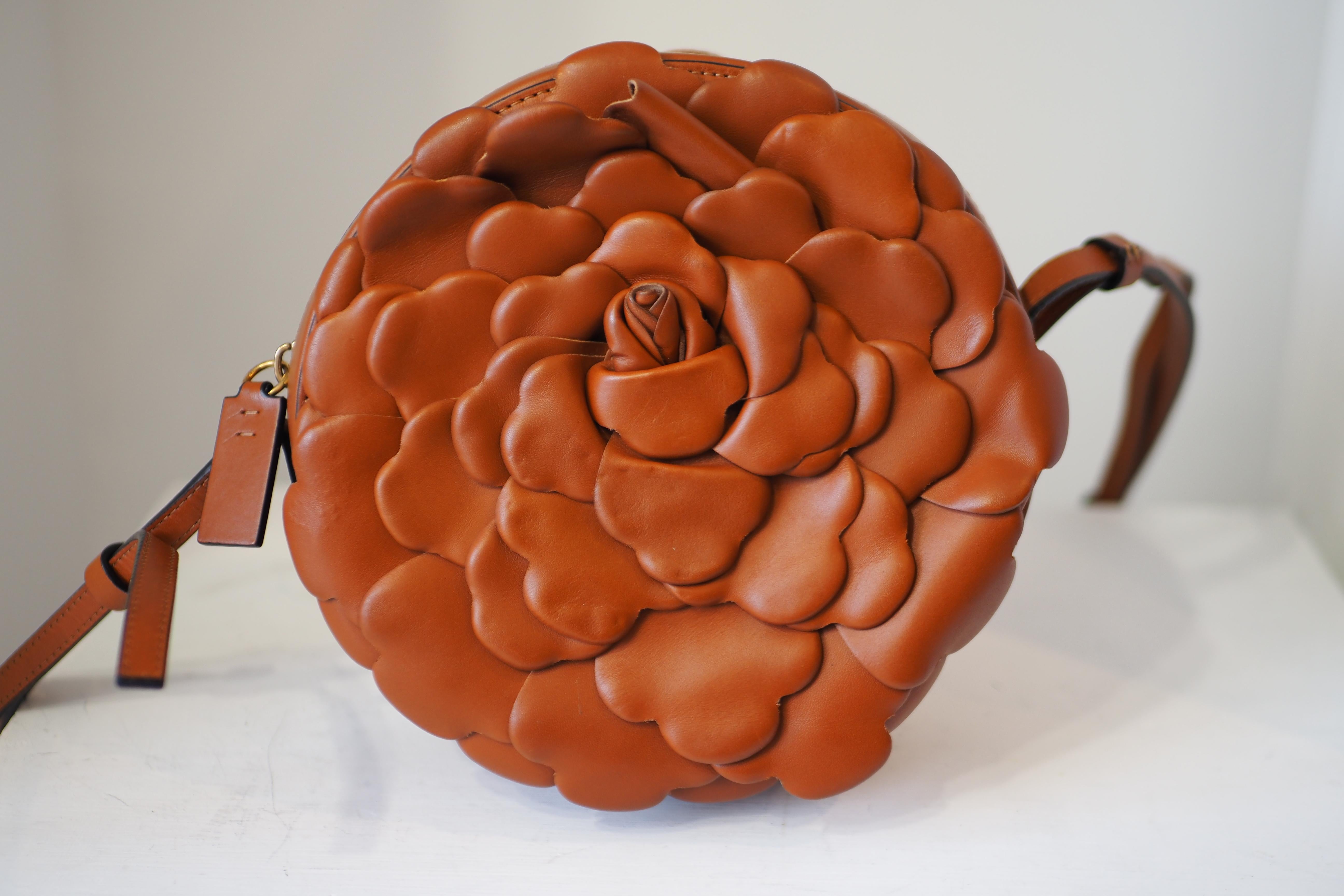 Valentino Garavani brown leather Flower shoulder bag 5