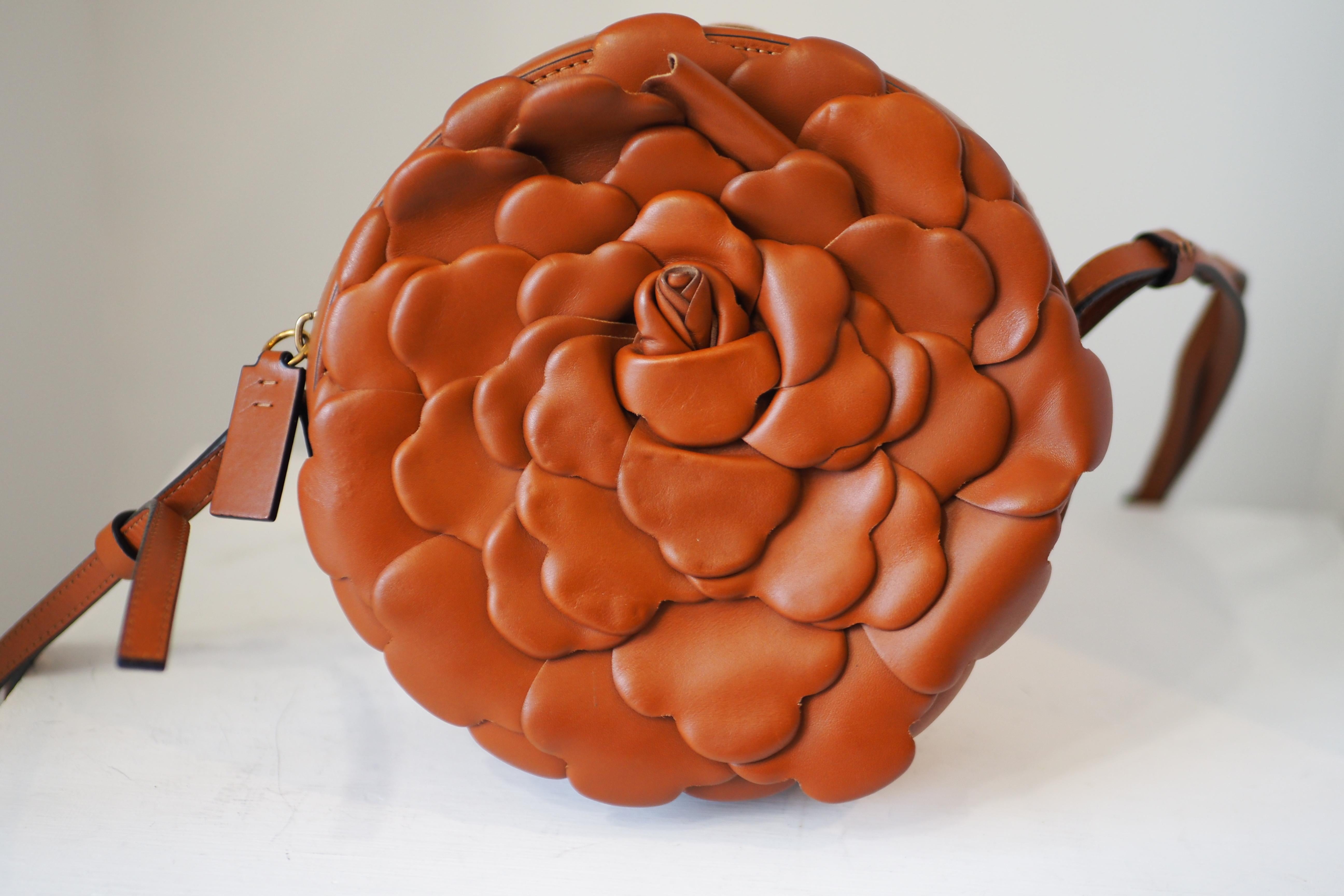 Valentino Garavani brown leather Flower shoulder bag 7