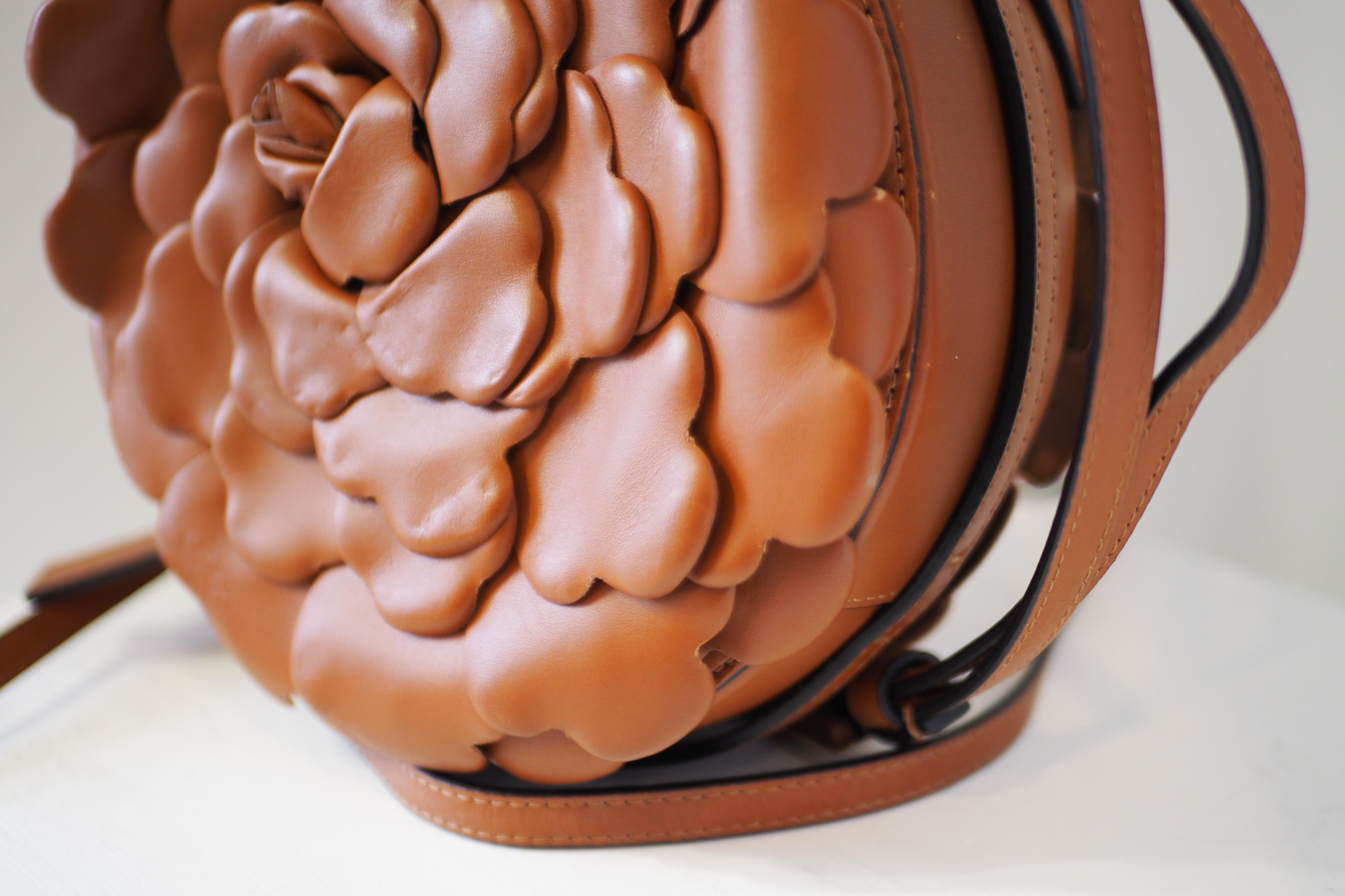 Valentino Garavani brown leather Flower shoulder bag 4
