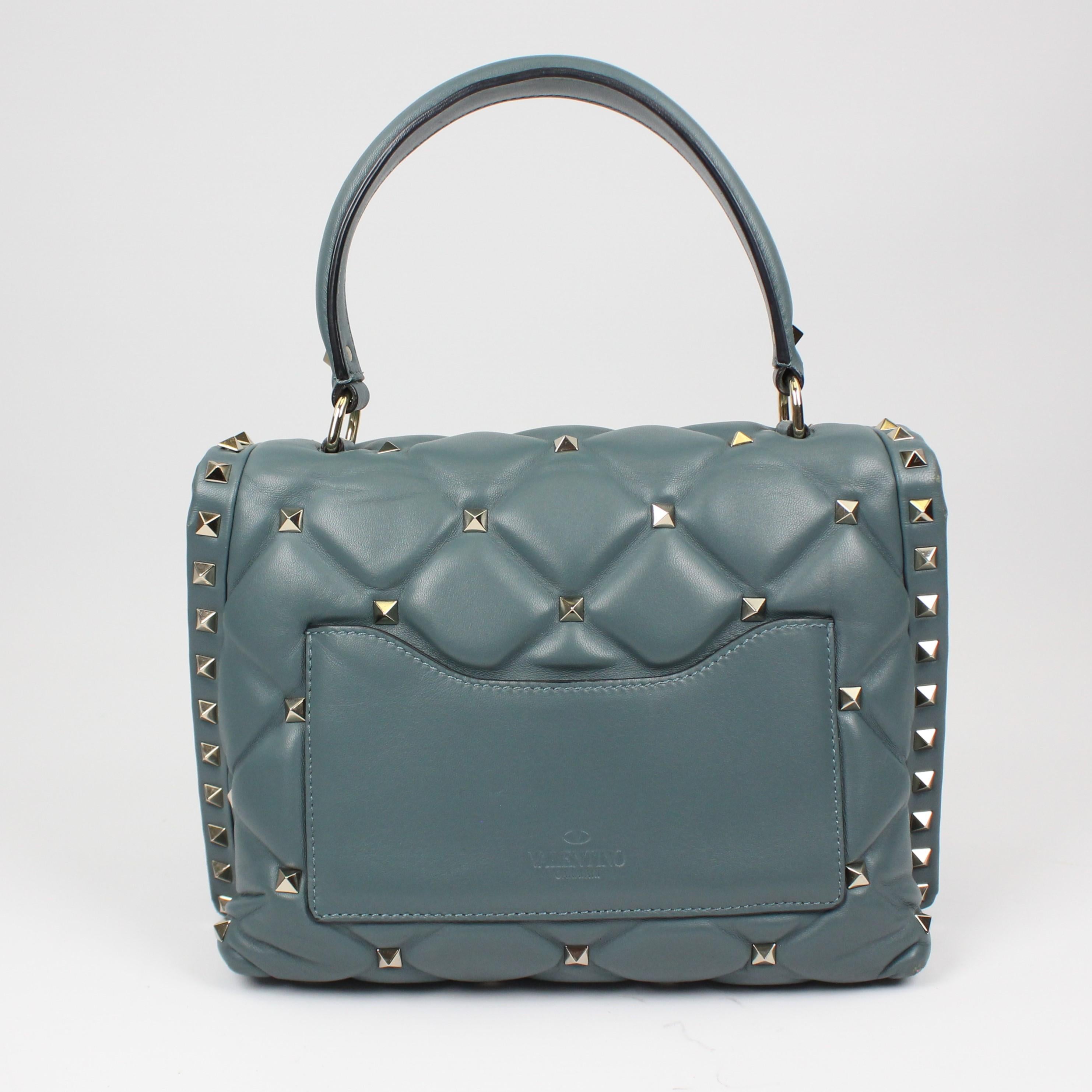 Valentino Garavani CandyStud leather handbag In Good Condition For Sale In Rīga, LV