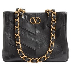 Valentino Garavani Chevron-Quilted Leather Shoulder Bag — Black