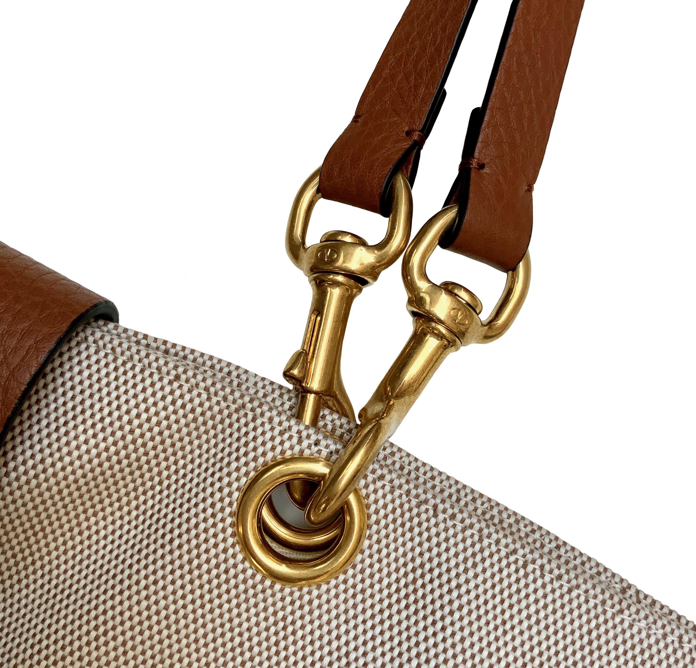 Valentino Garavani City Safari Medium Canvas-Tasche (Beige)
