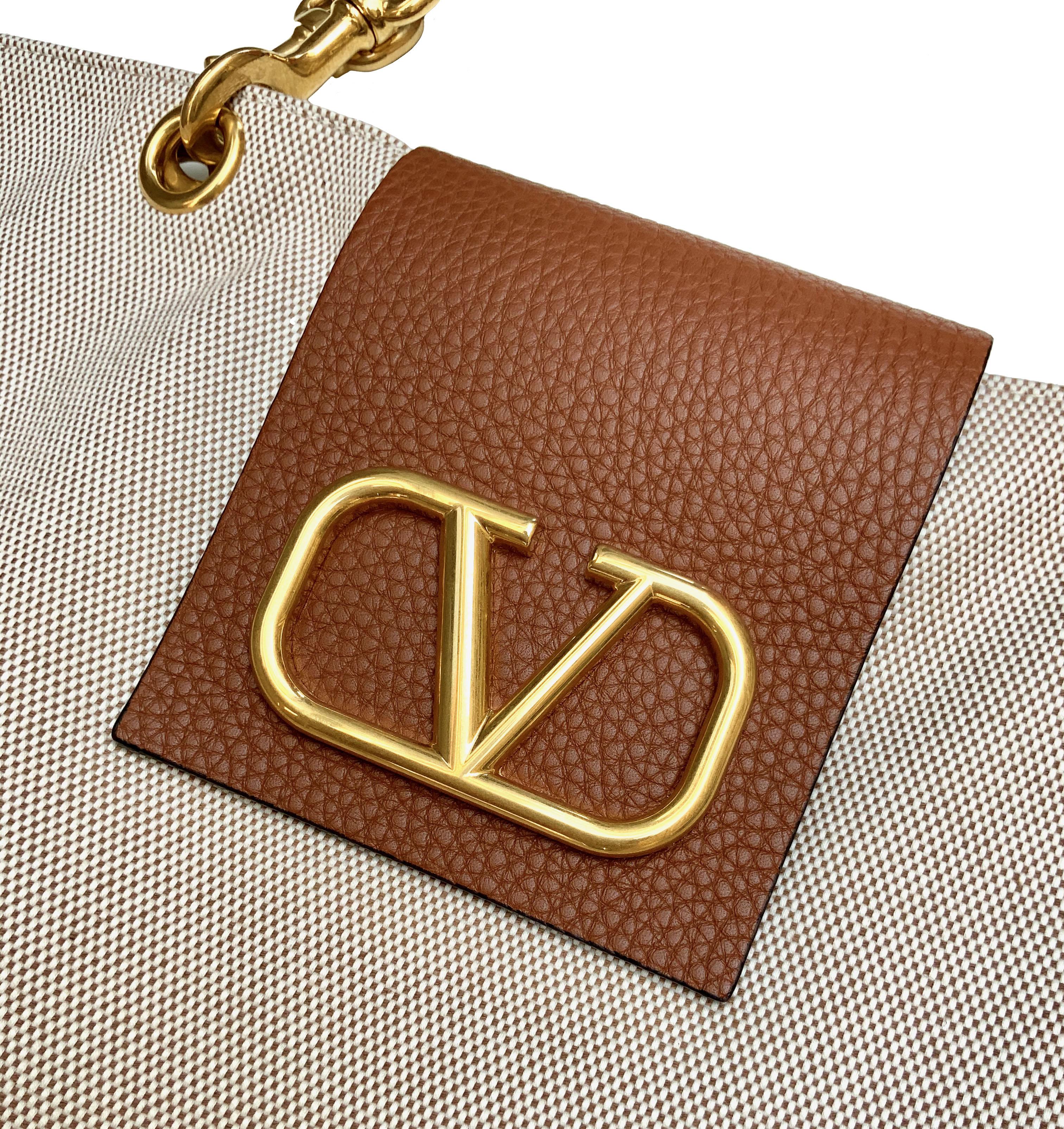 Valentino Garavani City Safari Medium Canvas-Tasche für Damen oder Herren