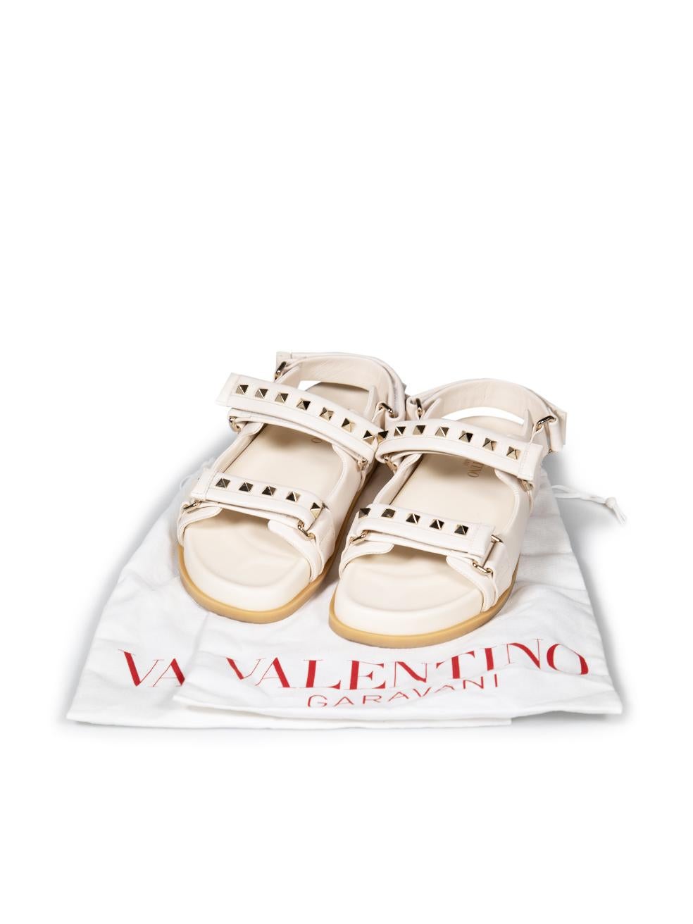 Valentino Garavani Cream Leather Rockstud Flat Sandals Size IT 37 For Sale 4