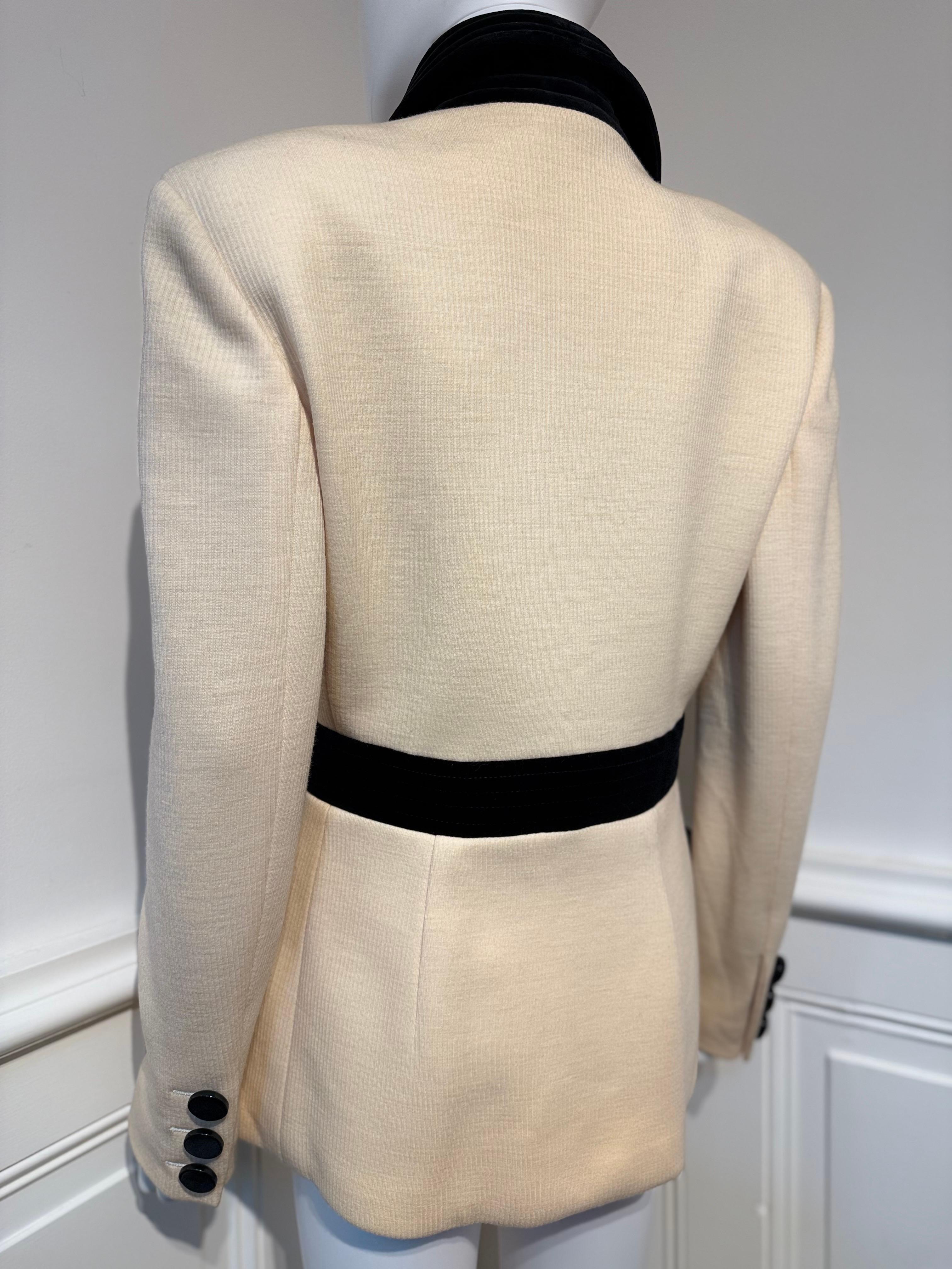 Valentino Garavani Autunno/Inverno 1993 Giacca avorio da passerella Vintage nuova con etichette in vendita 1