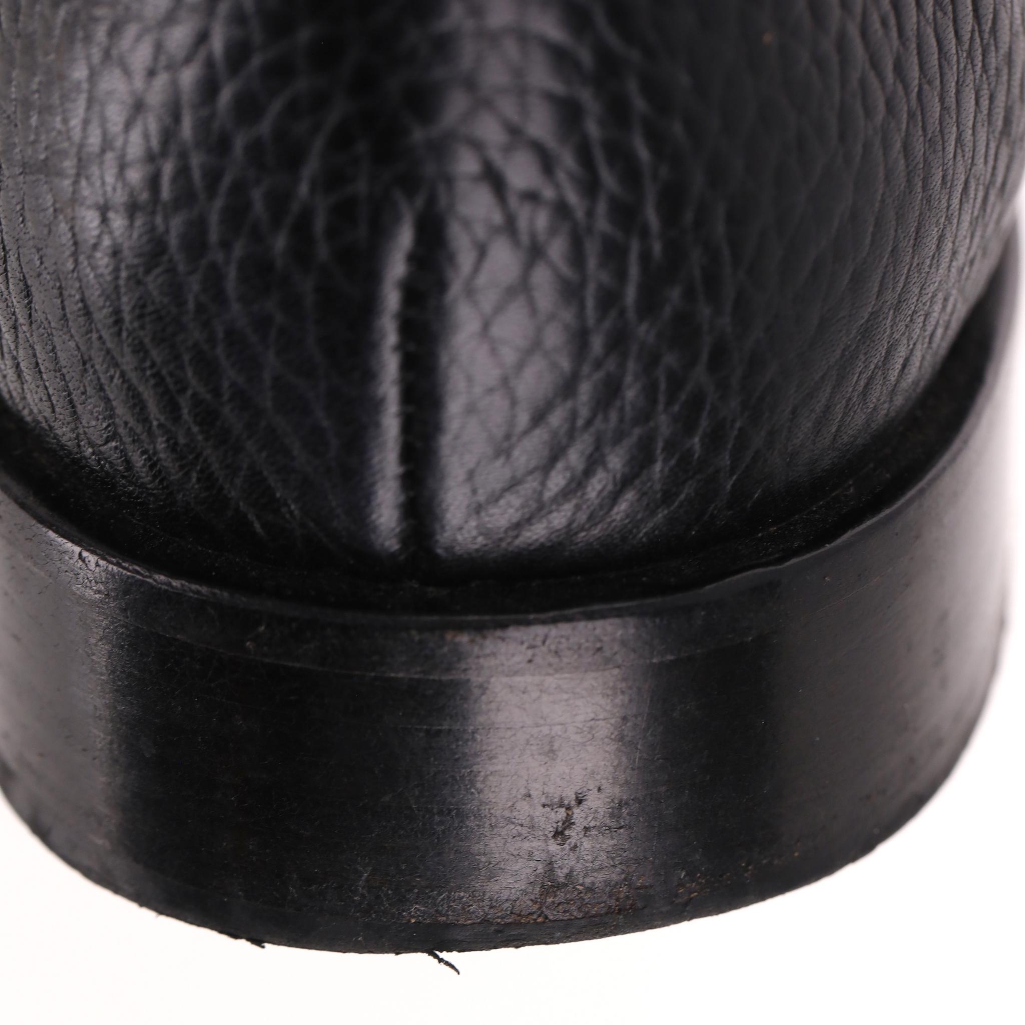 Valentino Garavani Stivali Chelsea Rockstud in pelle di vitello granulata in vendita 4