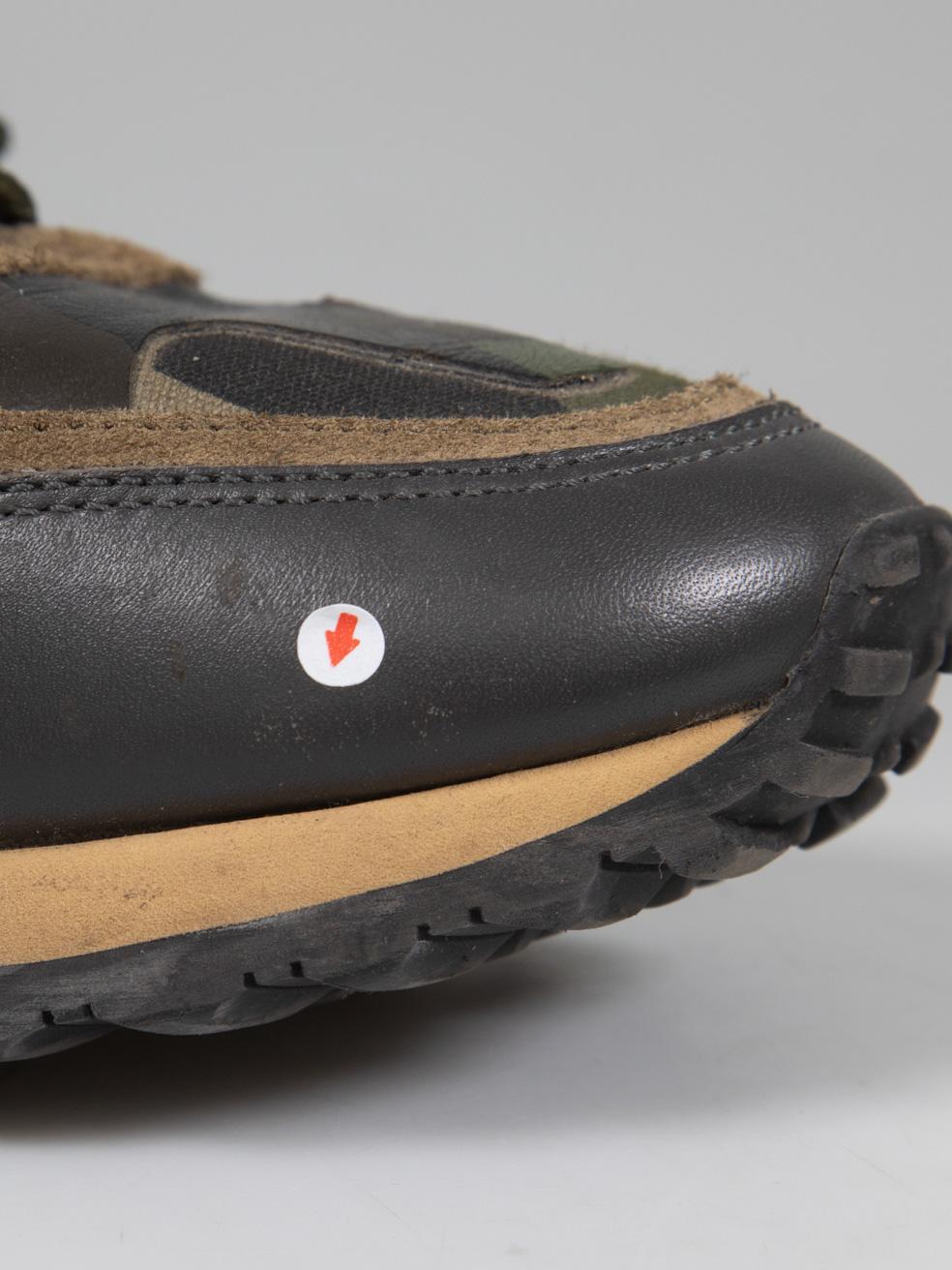 Valentino Garavani Scarpe da Ginnastica Rockrunner in pelle verde mimetico Taglia IT 37.5 in vendita 5