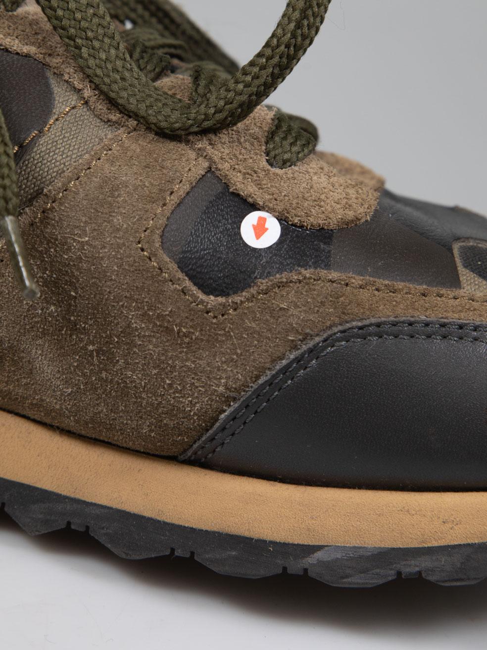 Valentino Garavani Scarpe da Ginnastica Rockrunner in pelle verde mimetico Taglia IT 37.5 in vendita 4