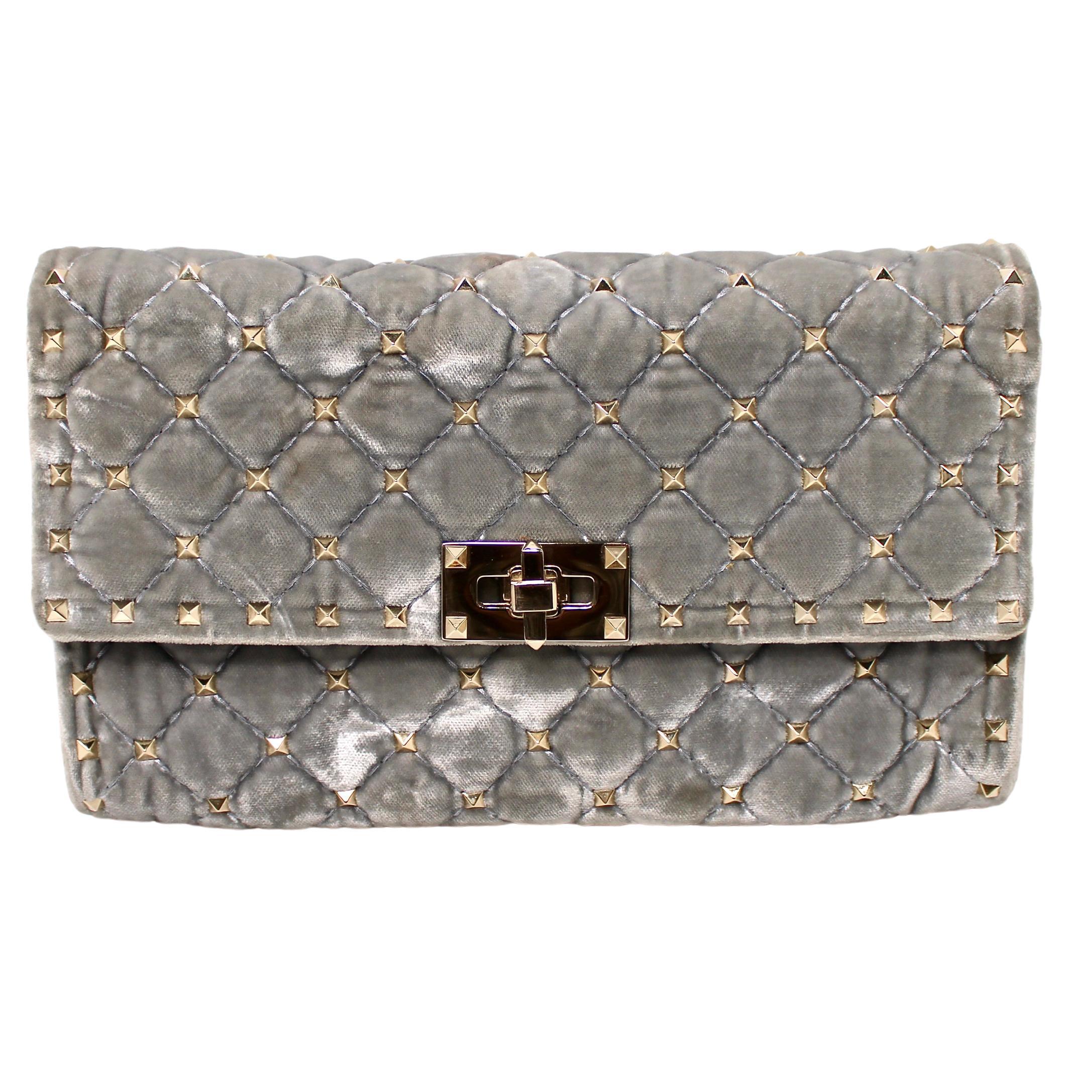 Valentino Garavani - Pochette Rocktsud in velluto grigio con tracolla a catena