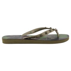 Valentino Garavani + Havaianas Rockstud Camouflage Druck Flip Flops Eu 37/38 