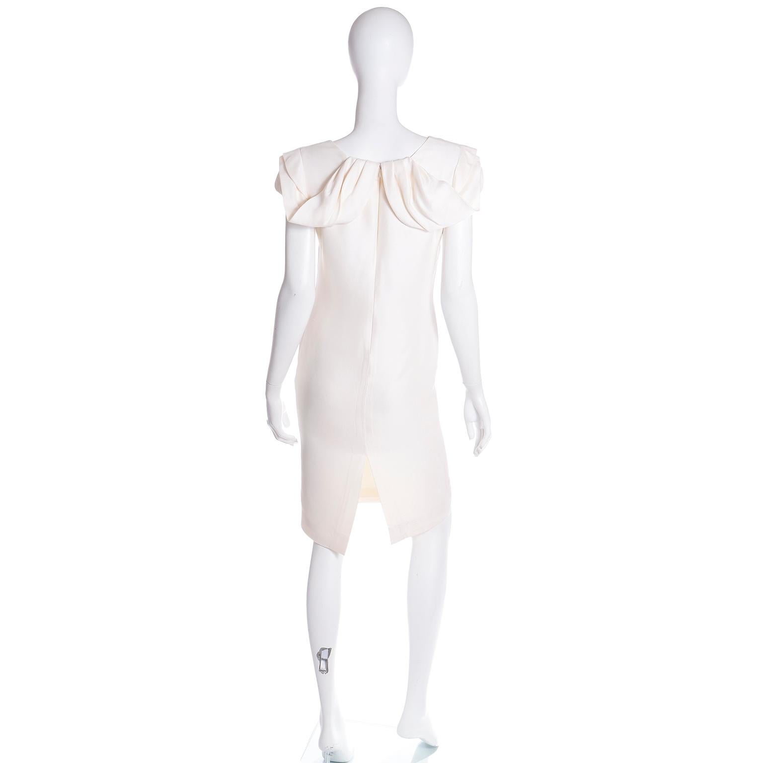 Women's Valentino Garavani Ivory Silk Crepe Evening Dress With Drape & Pleated Sleeves For Sale