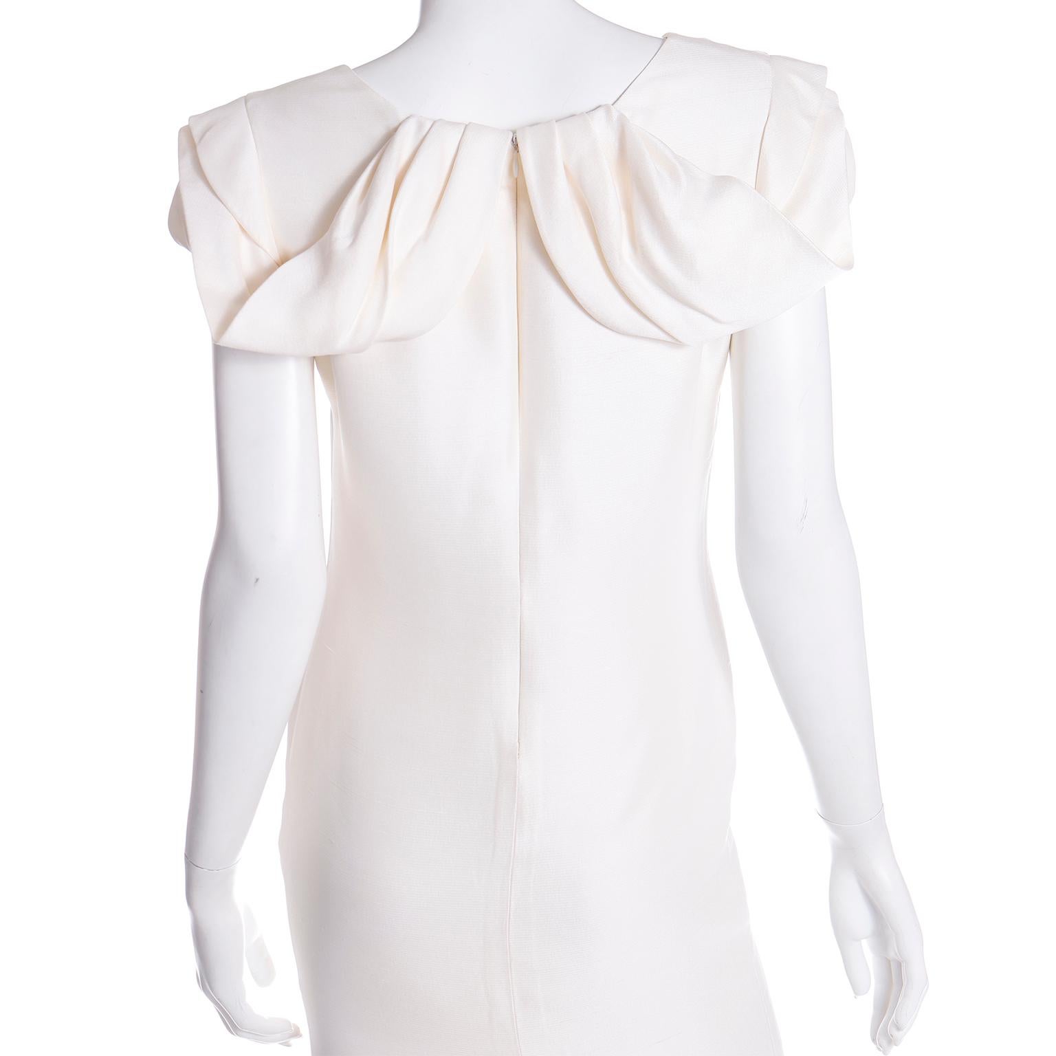 Valentino Garavani Ivory Silk Crepe Evening Dress With Drape & Pleated Sleeves For Sale 2