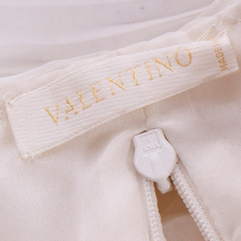 Spring 2003 Runway Valentino Garavani Ivory Silk Off Shoulder Cropped Top  For Sale 5