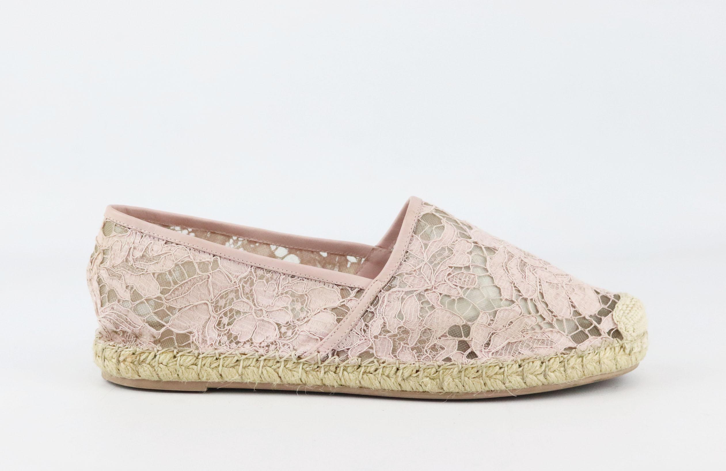 Valentino's hand-stitched lace and mesh espadrilles are among our favourite creations from the Valentino design duo, they are finished with a soft leather trim and jute soles.
Soles measures approximately 10 mm/ 0.5 inches.
Pink sheer lace-covered