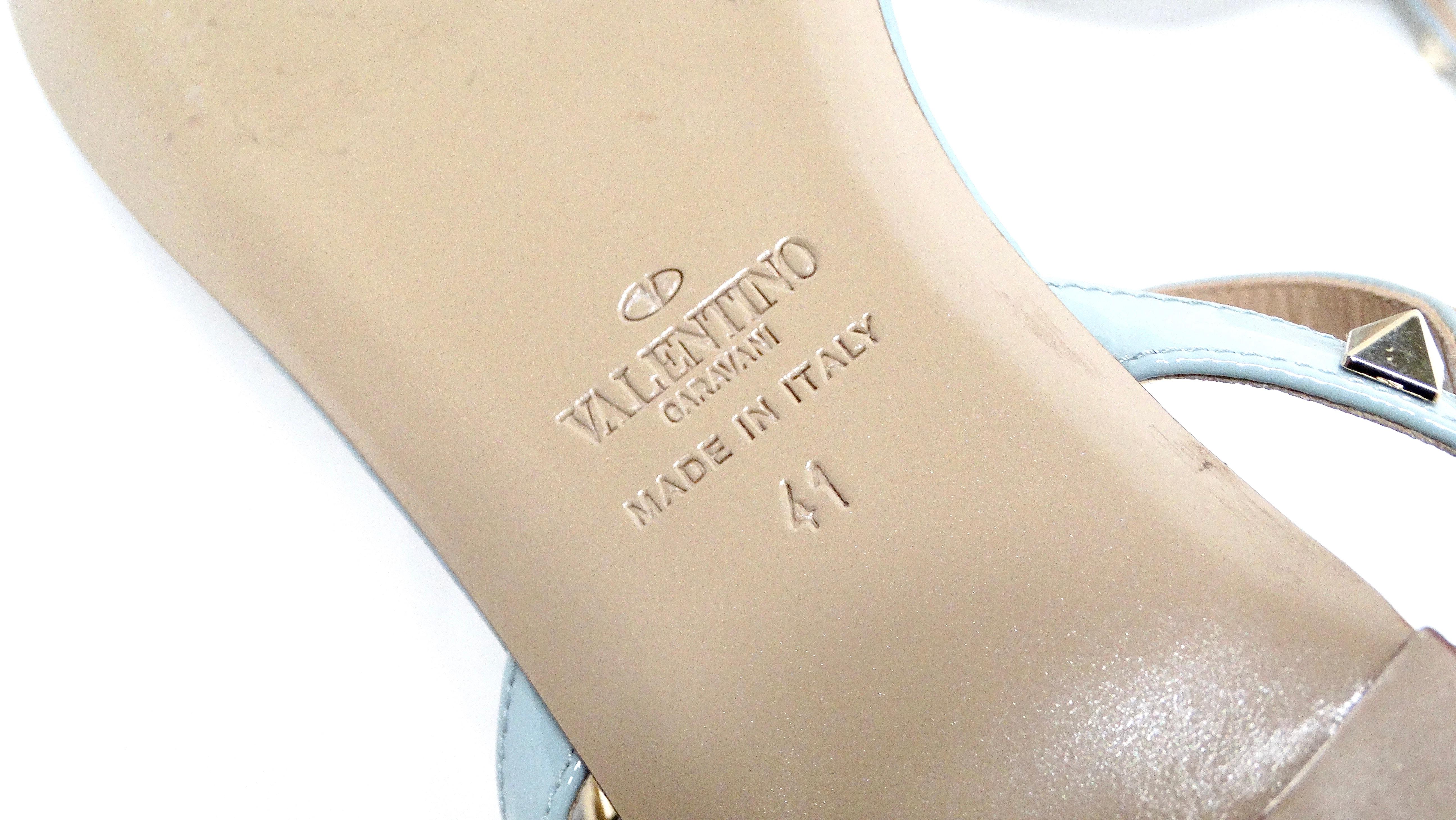 Valentino Garavani Light Blue Rockstud Flat Patent Leather Sandals For Sale 5
