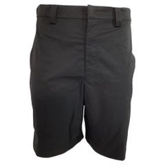 Bermuda noir en polyester avec écusson du logo Valentino Garavani