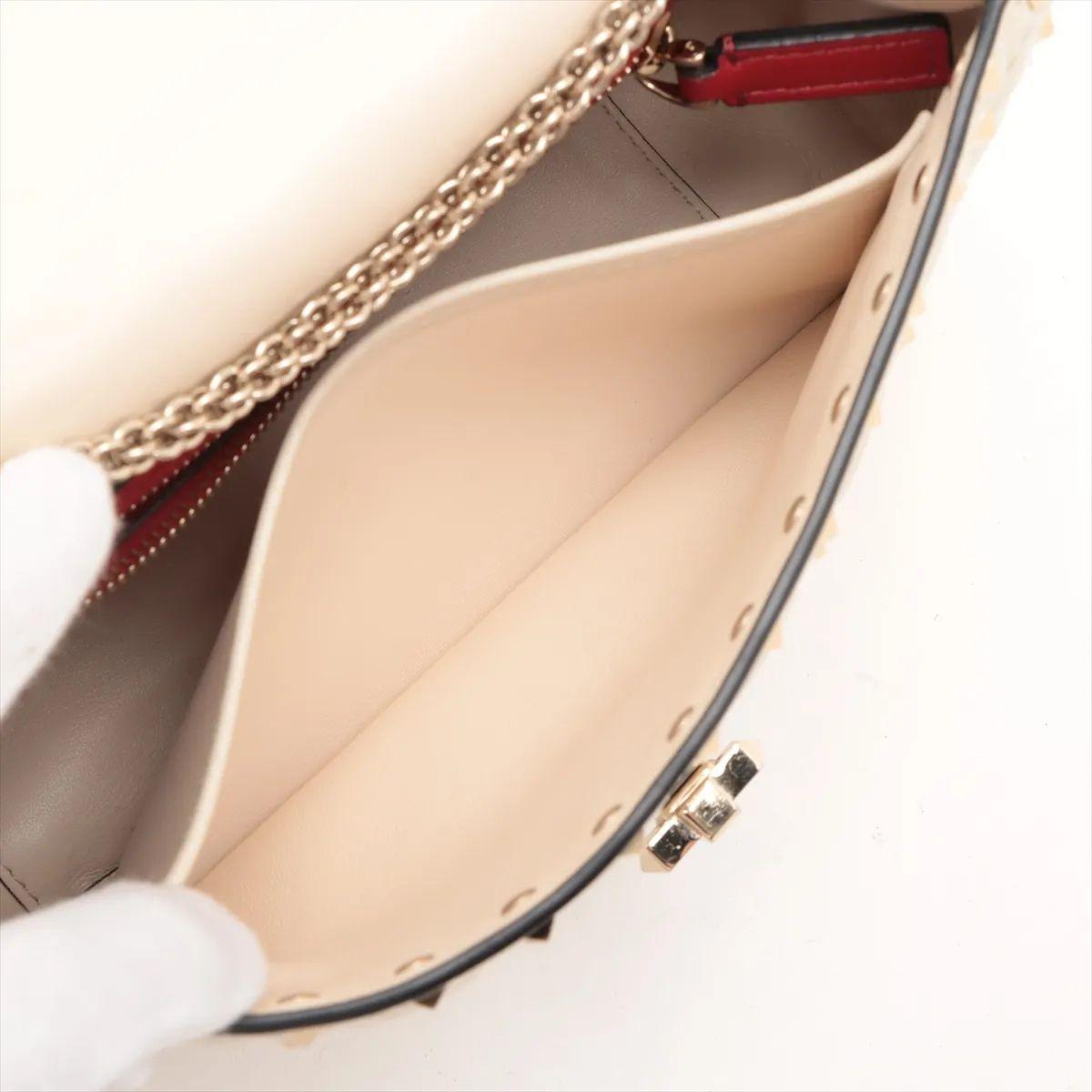 Valentino Garavani Matelasse Rockstud Leder Zwei-Wege-Ketten-Umhängetasche Beige im Angebot 7