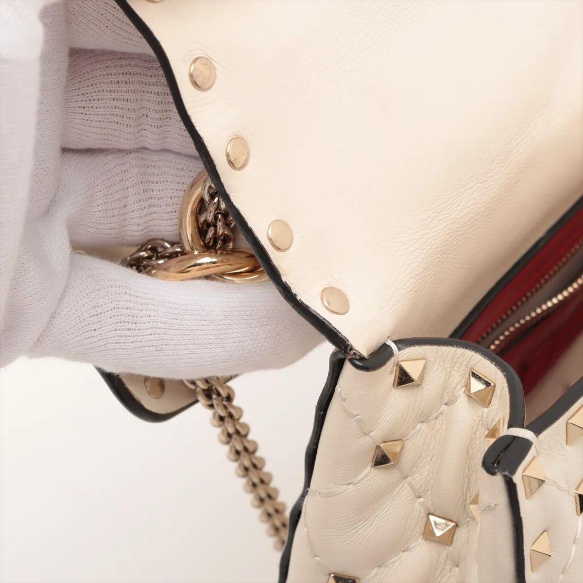 Valentino Garavani Matelasse Rockstud Leder Zwei-Wege-Ketten-Umhängetasche Beige im Angebot 11
