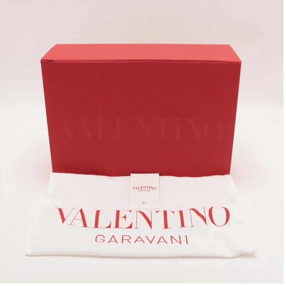 Valentino Garavani Matelasse Rockstud Leder Zwei-Wege-Ketten-Umhängetasche Beige im Angebot 13