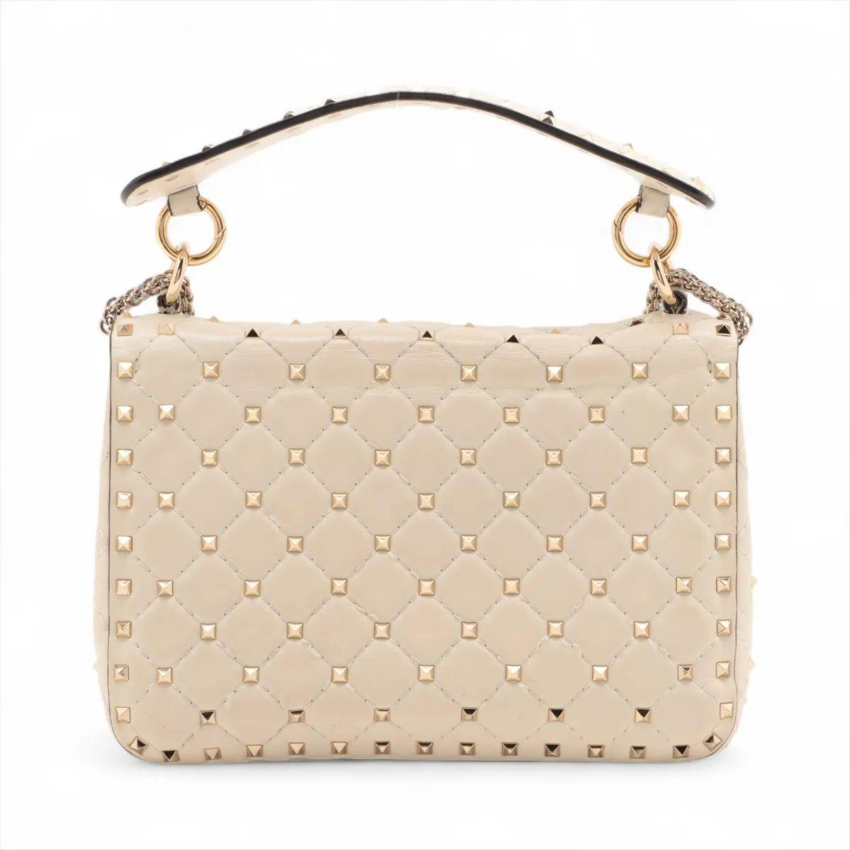 Valentino Garavani Matelasse Rockstud Leder Zwei-Wege-Ketten-Umhängetasche Beige im Zustand „Gut“ im Angebot in Humacao, PR