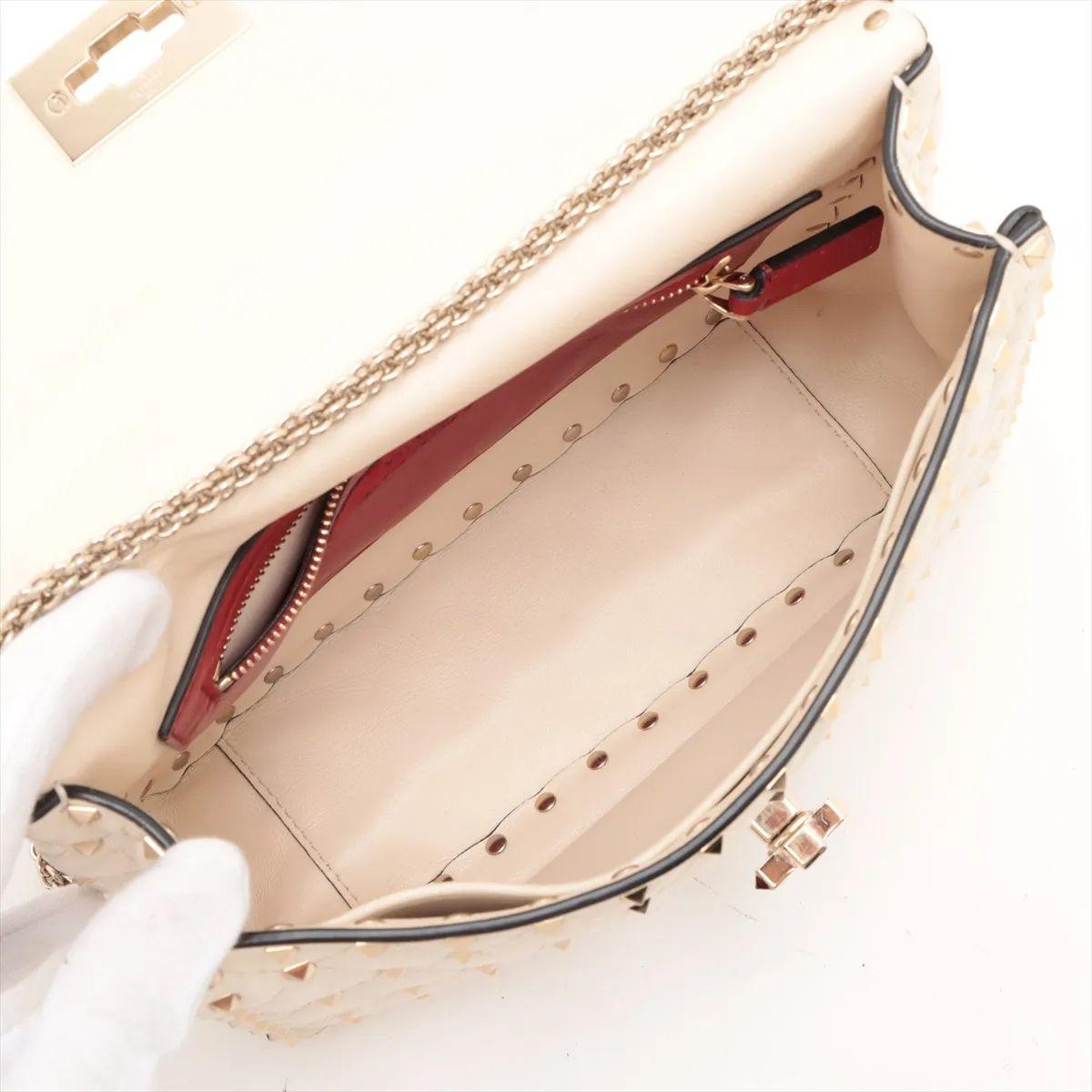 Valentino Garavani Matelasse Rockstud Leder Zwei-Wege-Ketten-Umhängetasche Beige im Angebot 5