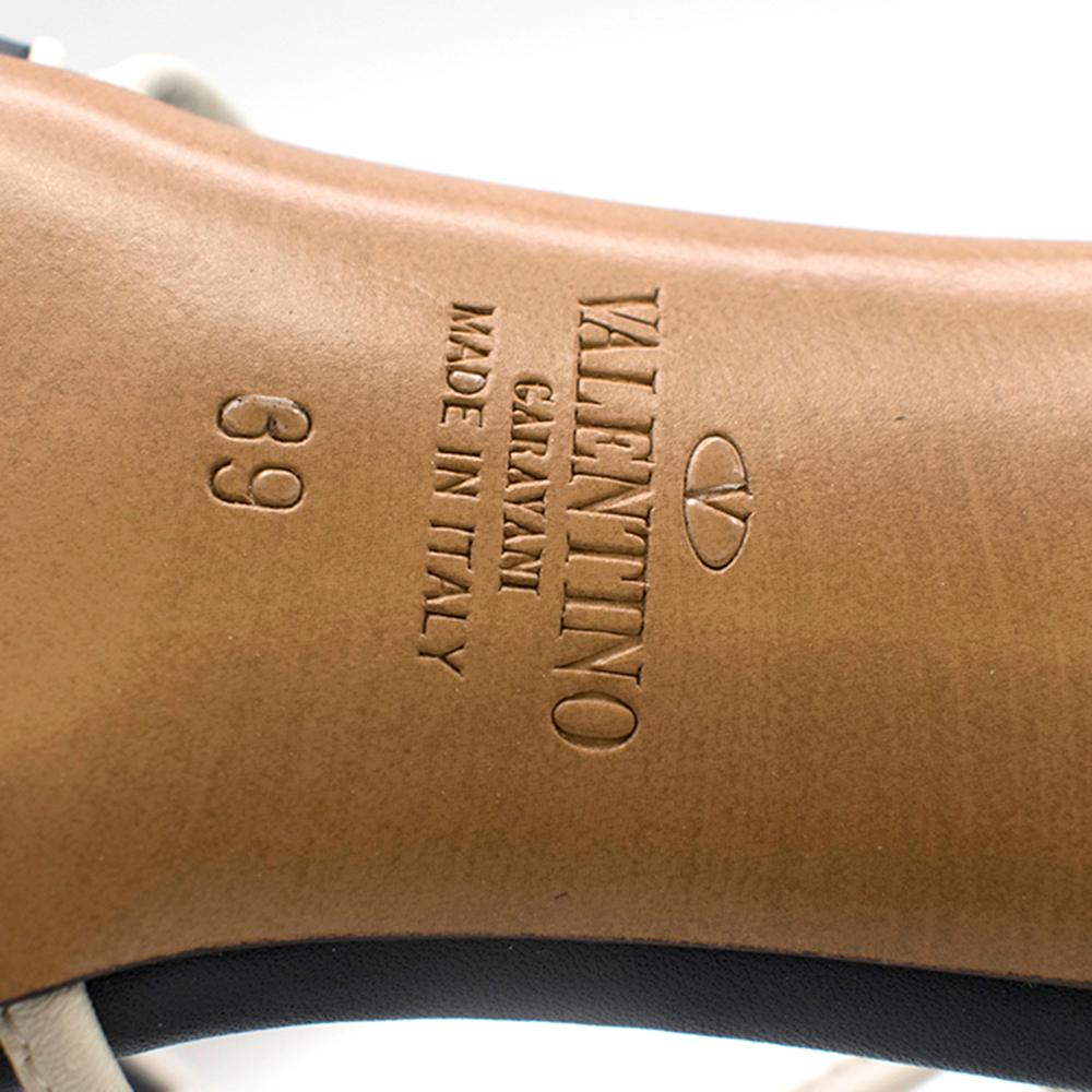 Valentino Garavani Navy & White Free Rockstud Sandals	SIZE 39 3
