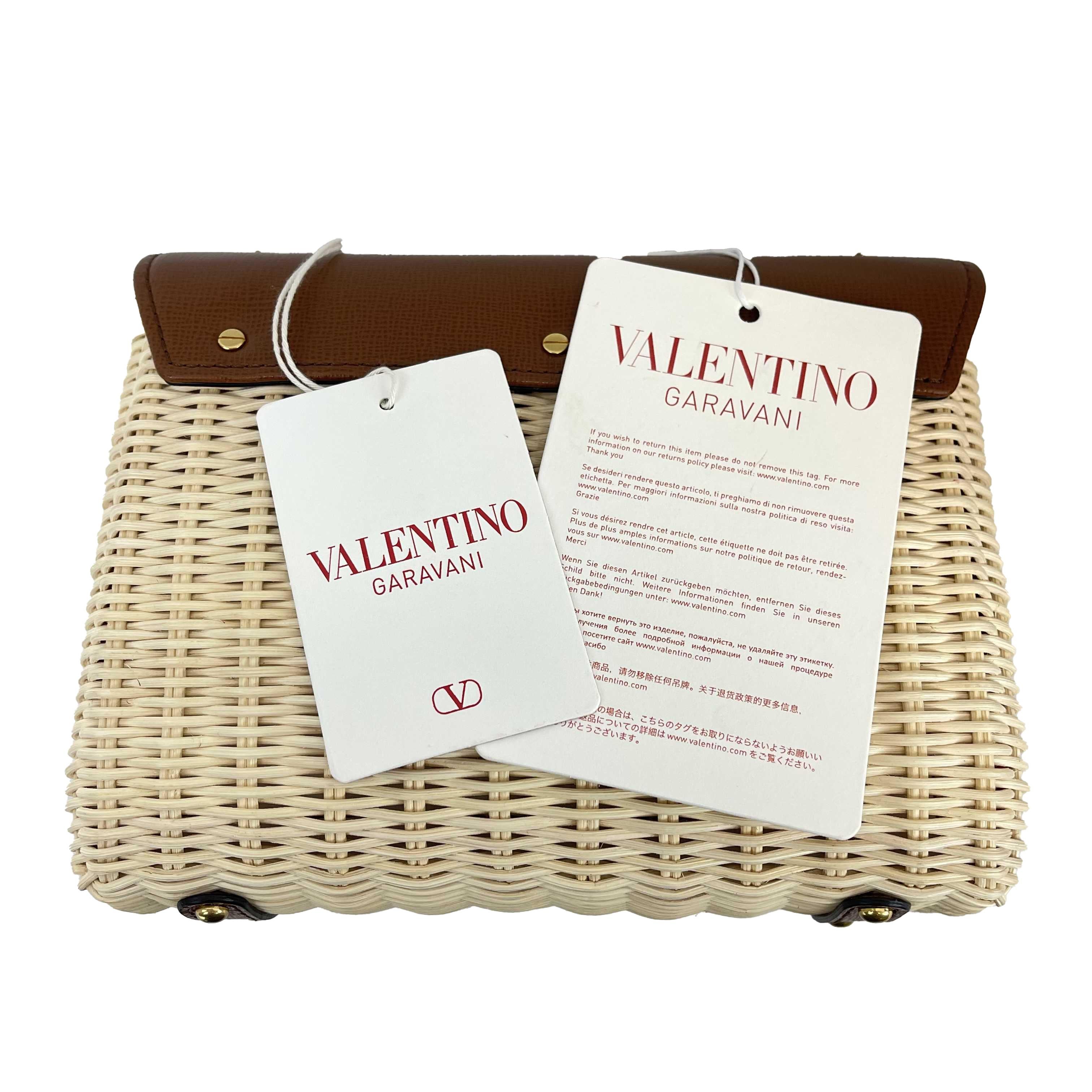 Valentino Garavani - NEW Stud Sign Wicker Shoulder Bag w/ Removable Strap For Sale 5