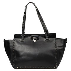  Valentino Garavani Noir Rockstud Small Bag