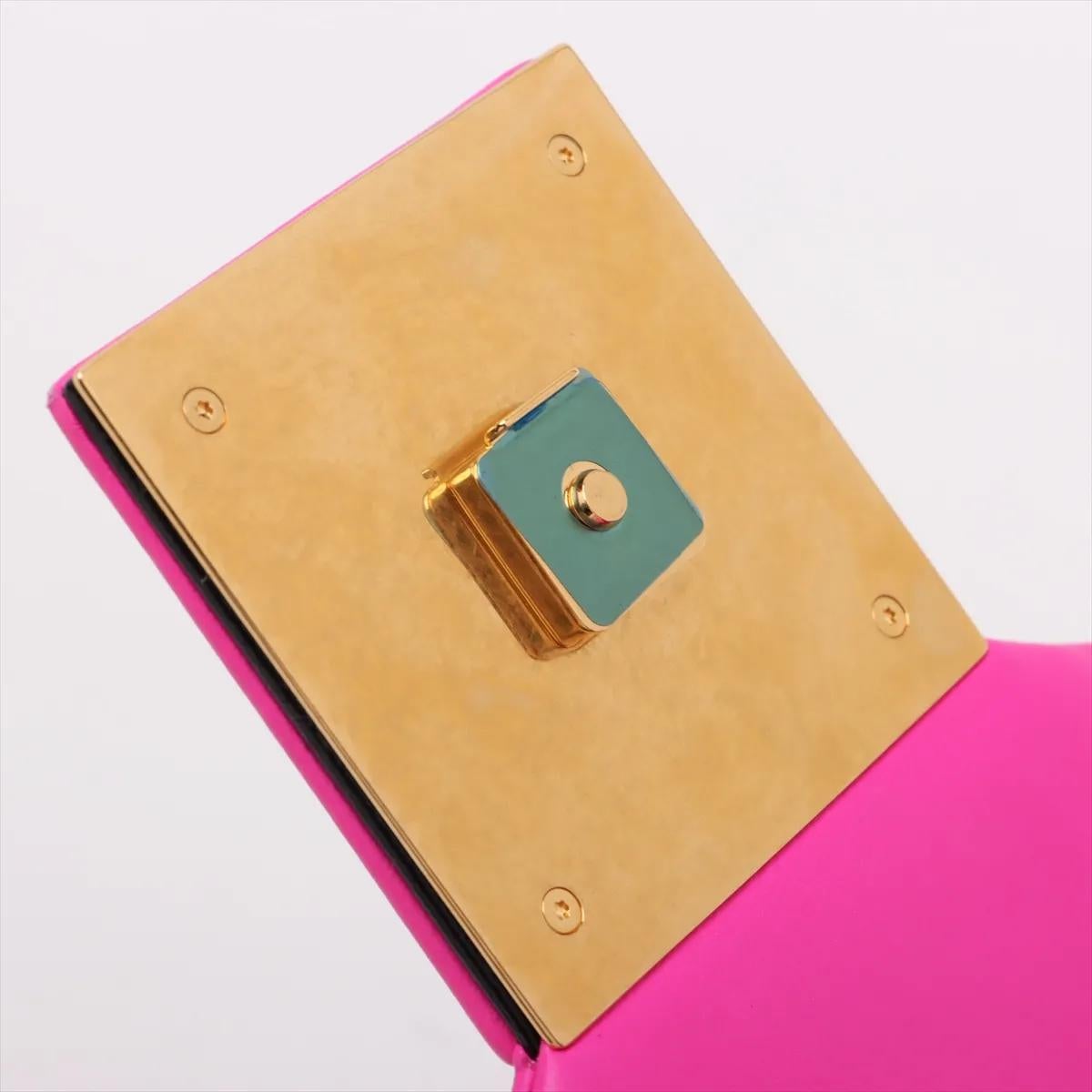 Valentino Garavani - Sac à main à deux volets à un seul clou - Rose en vente 9